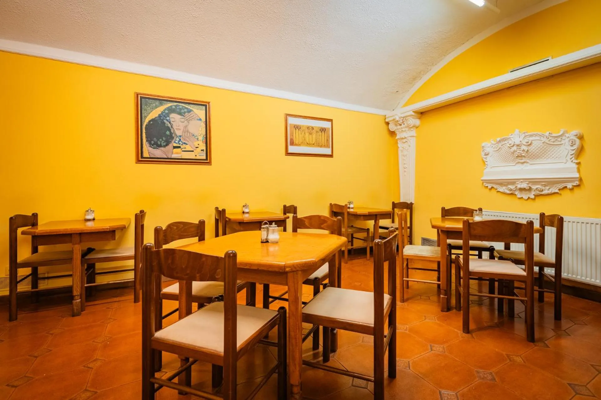 Breakfast in Hotel Atos