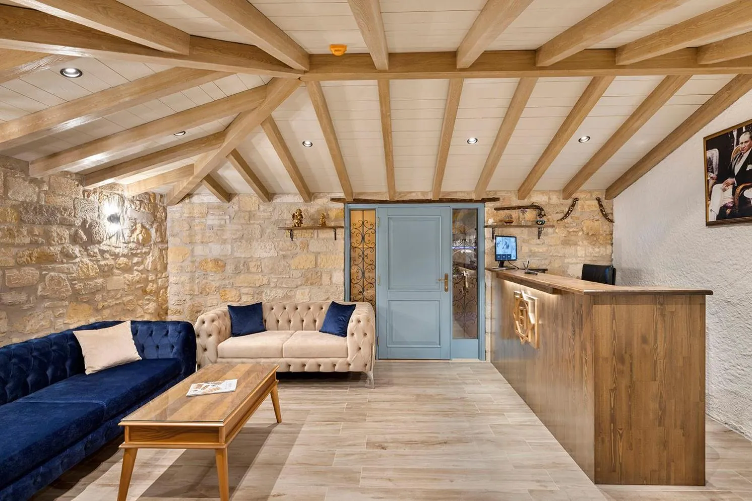 Property building in EFLIN HAUS Historical Place & Monument