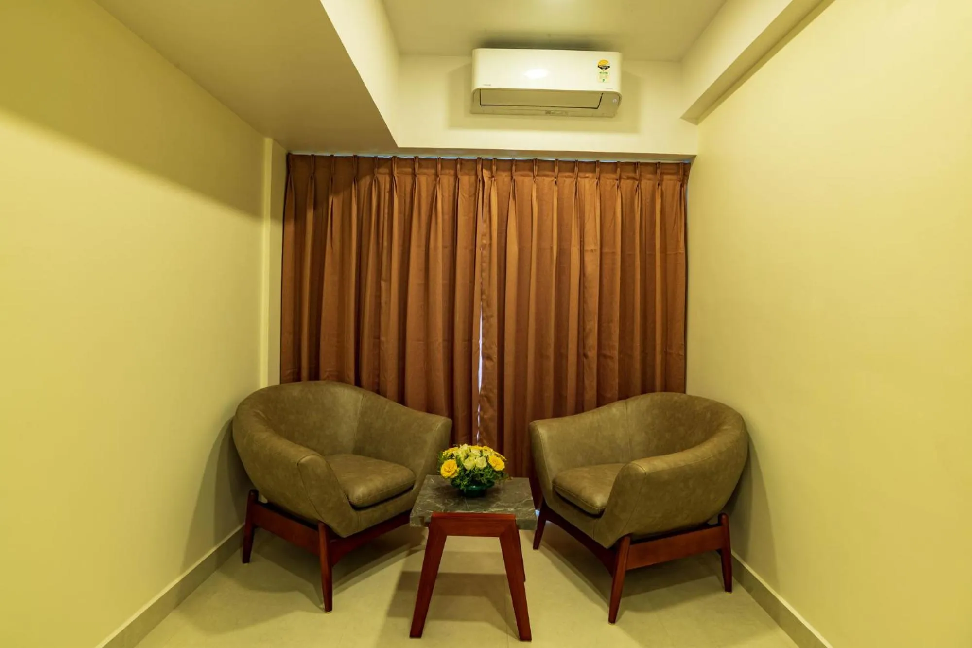 Living room in Arctic Hotel