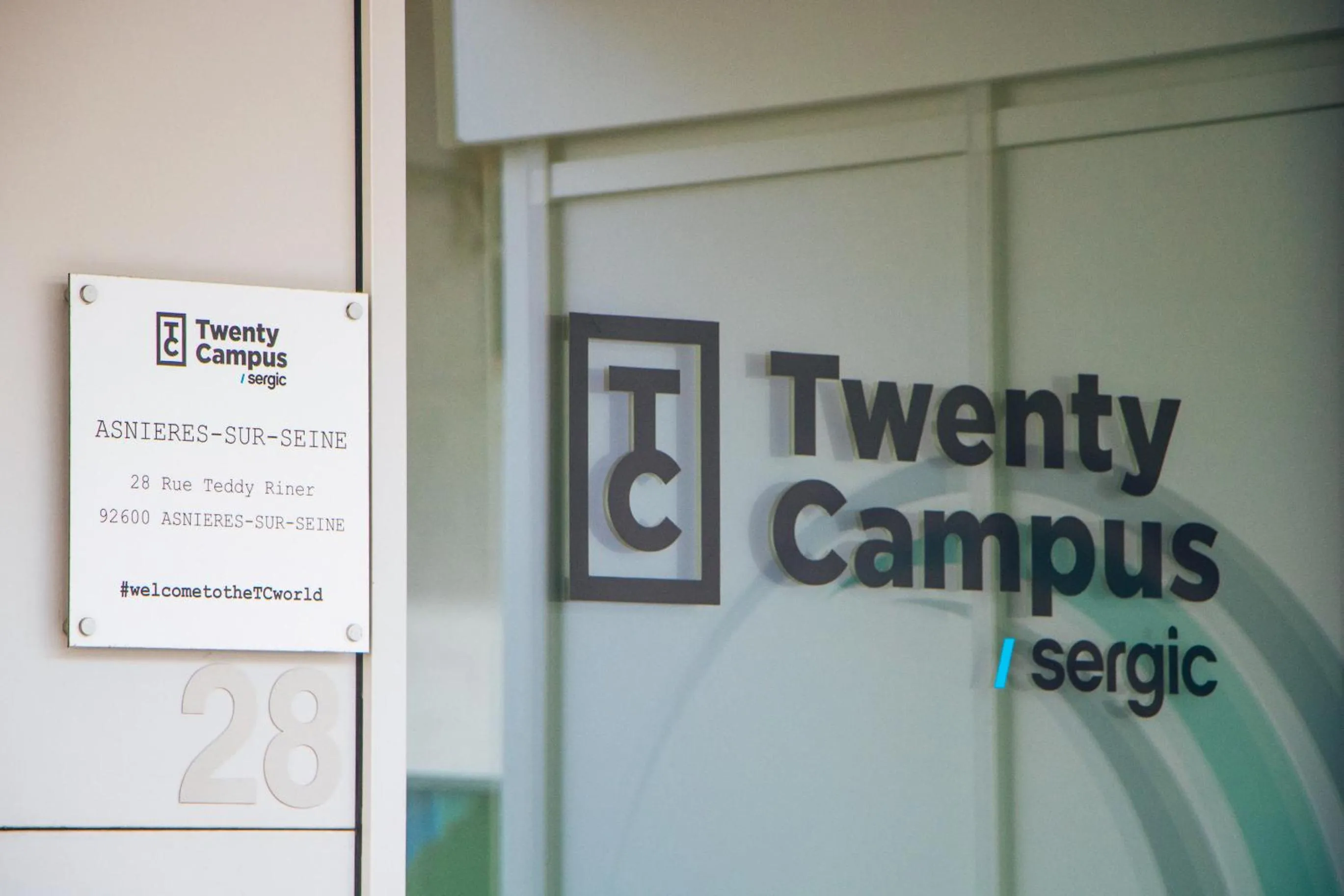 Twenty Business Flats Asnières-sur-Seine