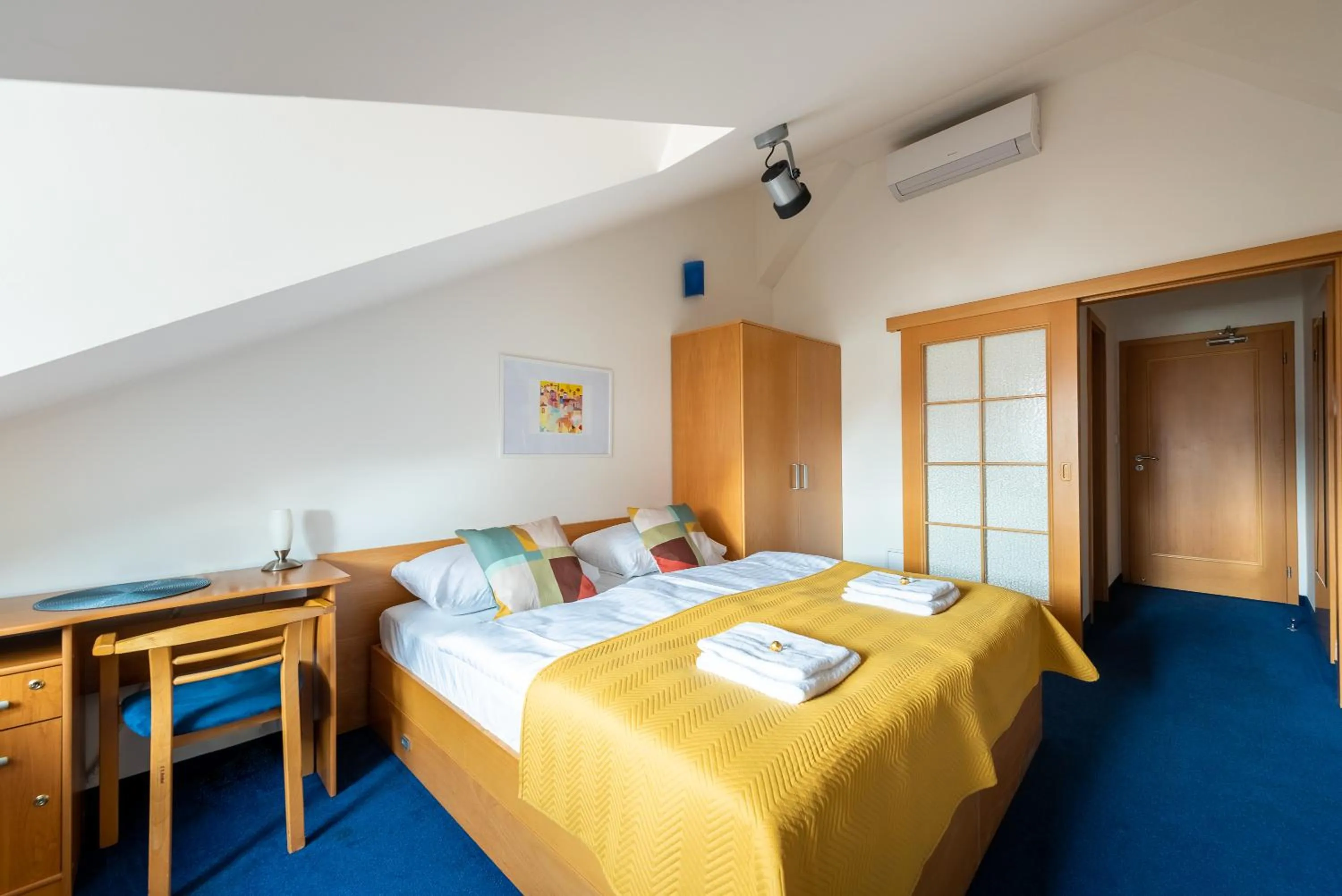 Bed in Residence Abacta