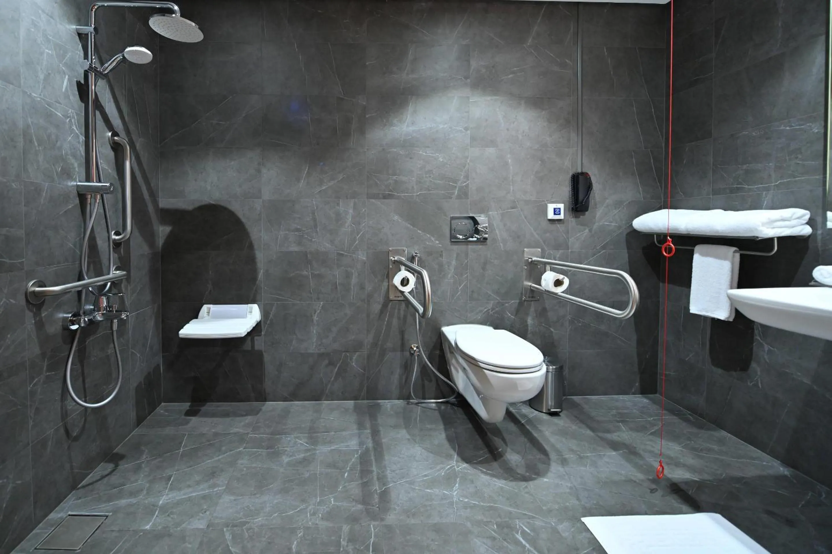 Bedroom in Clarion Hotel Jeddah Airport