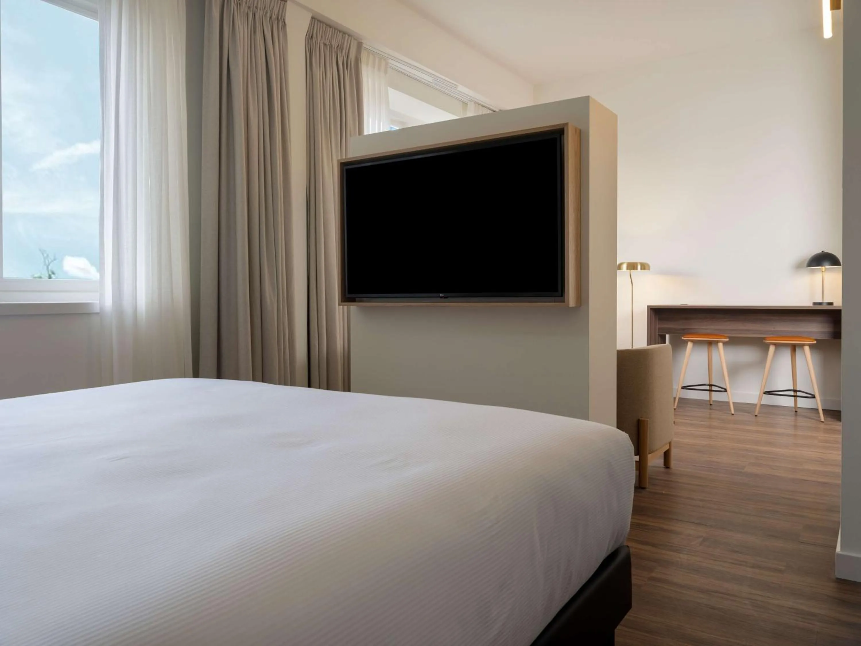 Bedroom, Bed in DoubleTree by Hilton Sittard