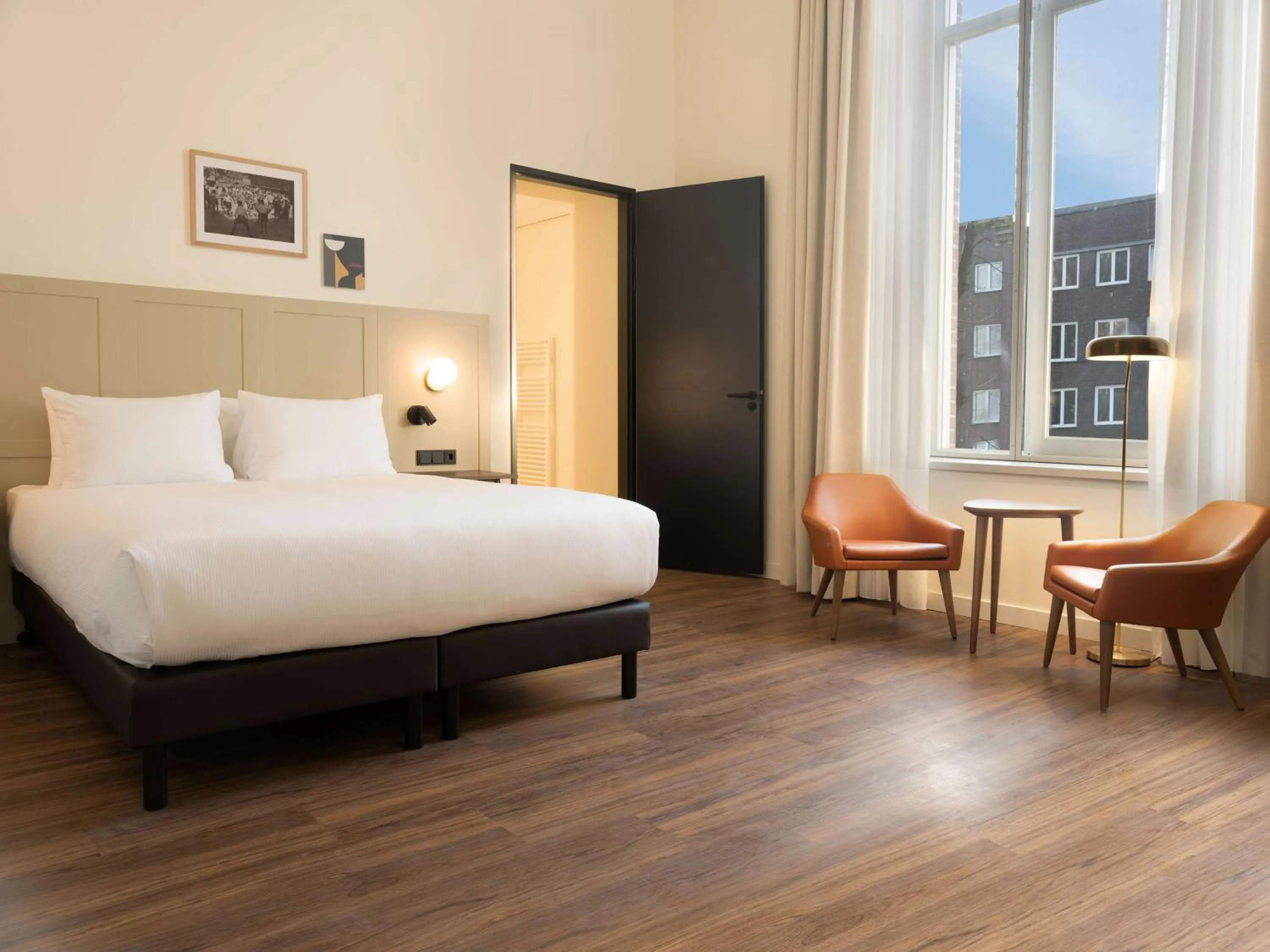 Bed in DoubleTree by Hilton Sittard