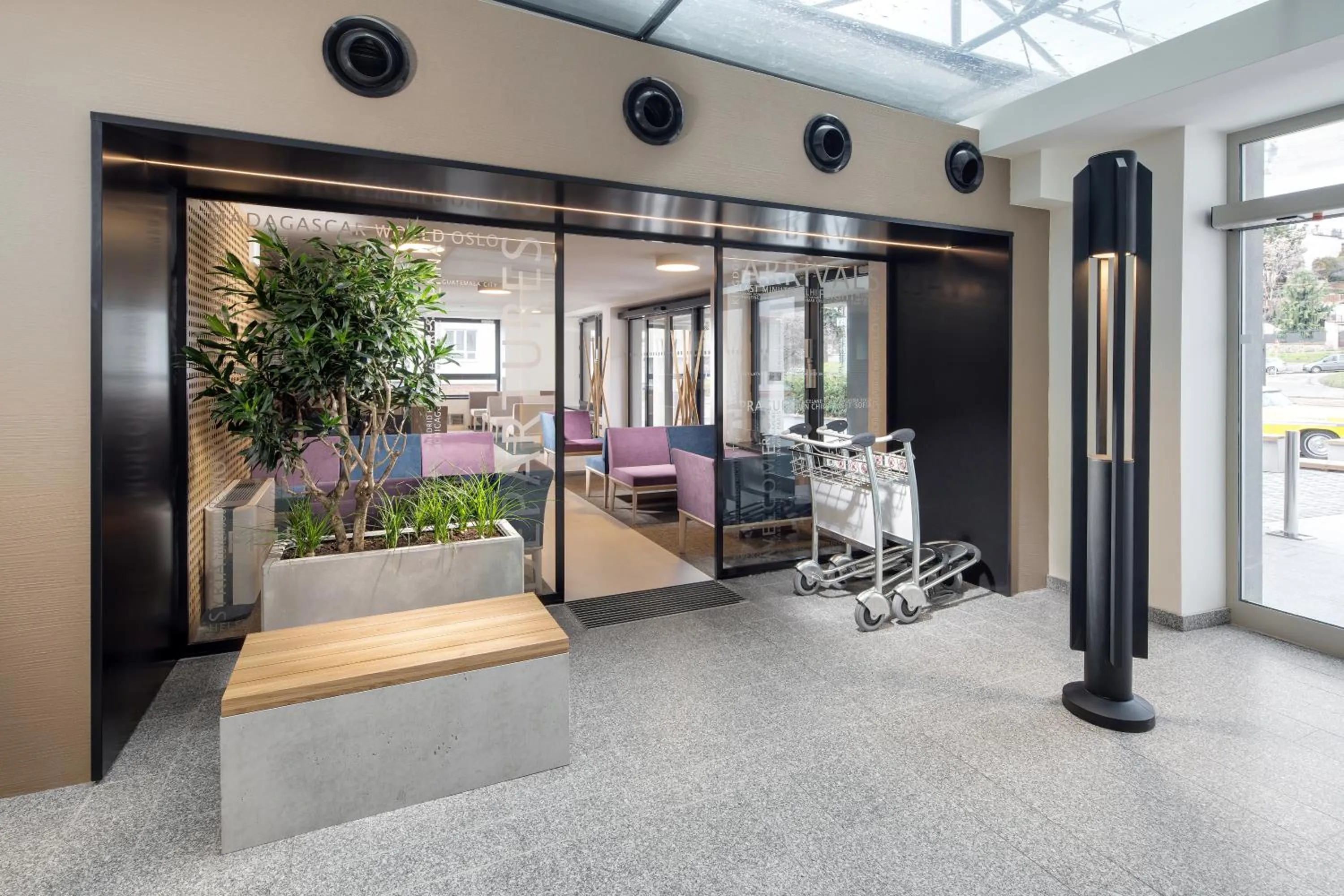 Lobby or reception in Comfort Hotel Prague City