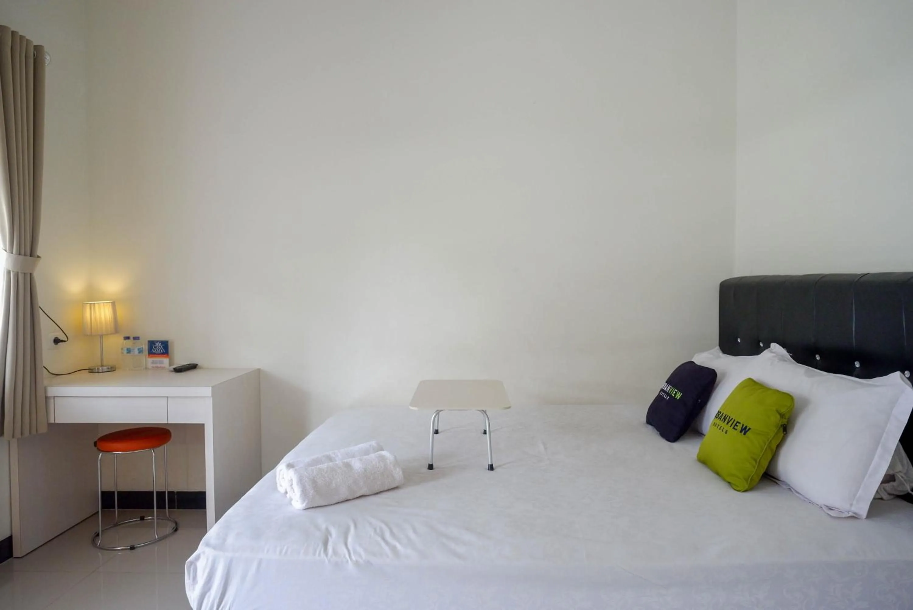 Bedroom, Bed in Urbanview Hotel Syariah Casa Azmya Yogyakarta by RedDoorz