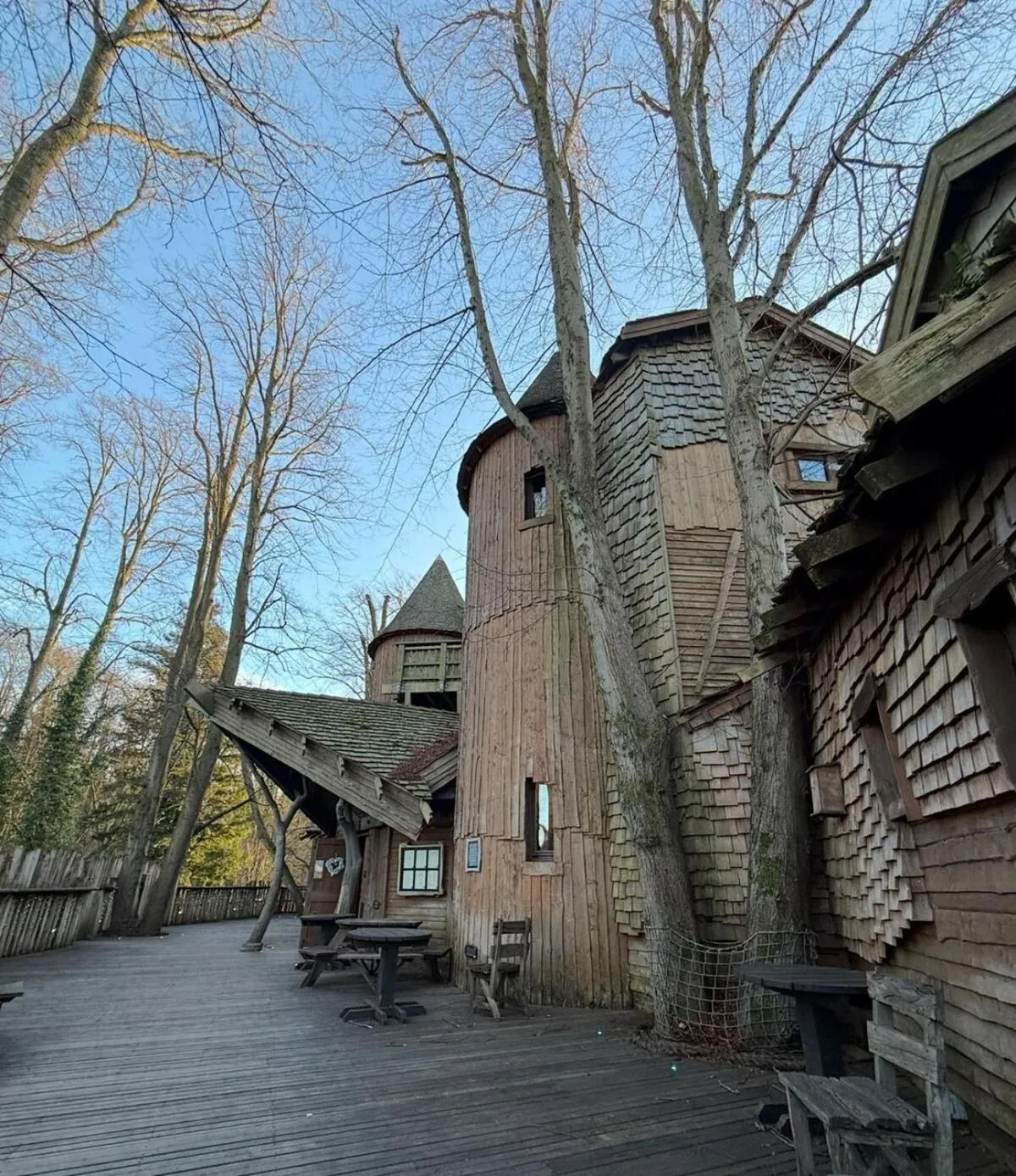 Nearby landmark in Bow Alley Lodge