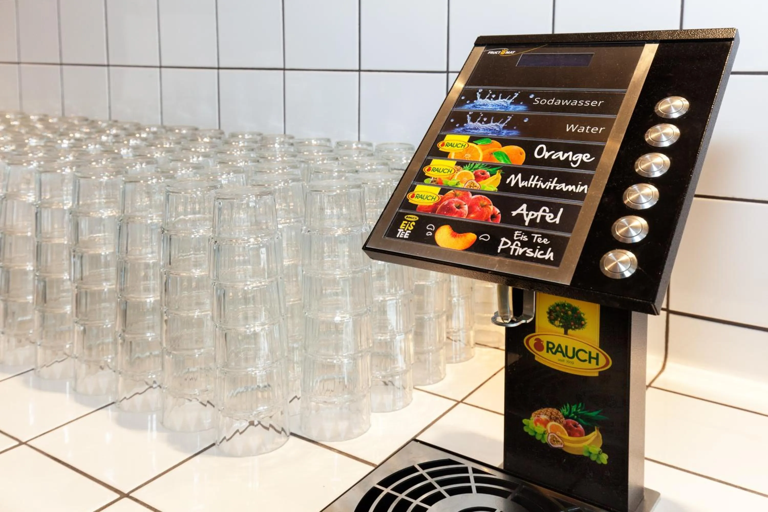 Breakfast in a&o Prague Rhea