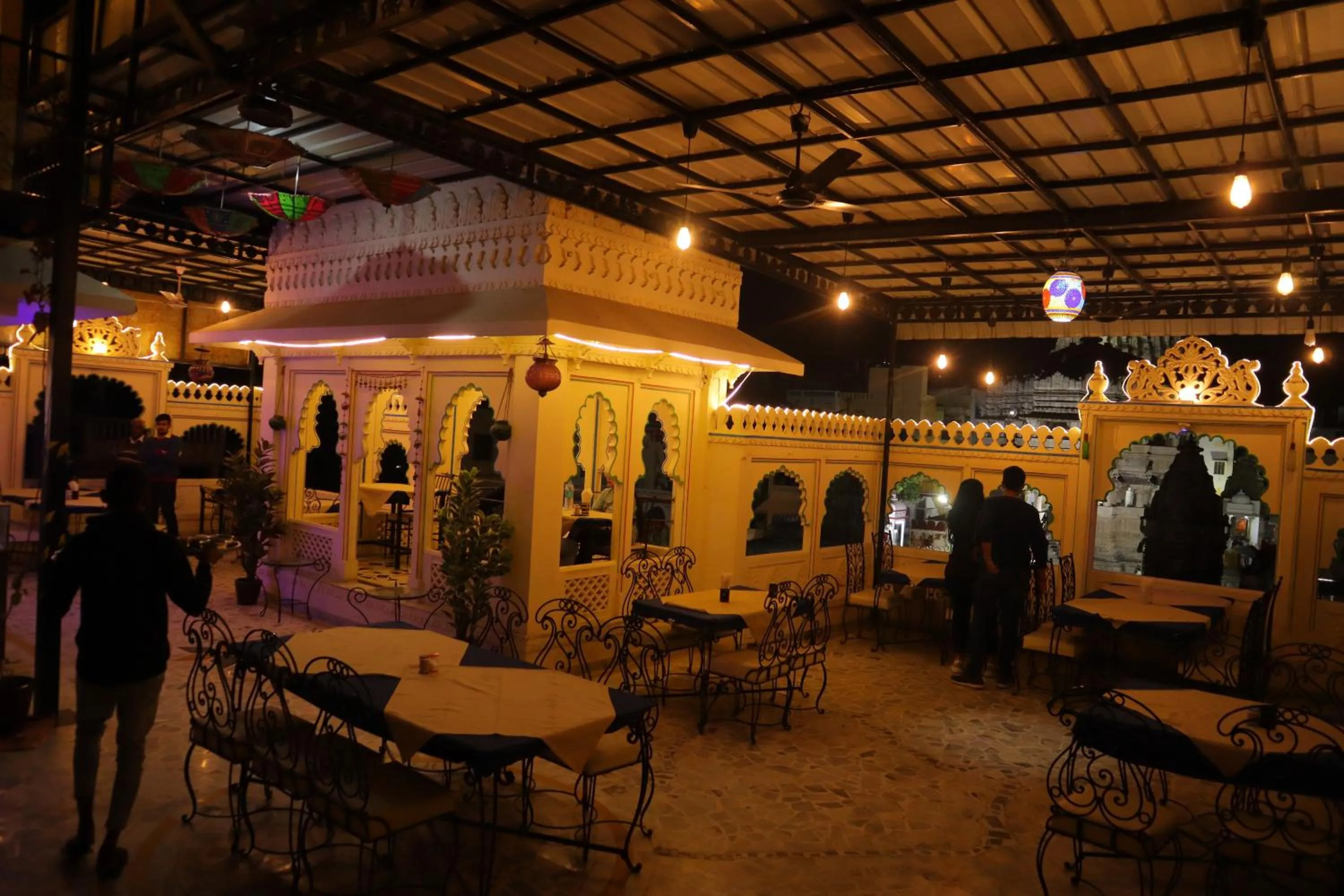 Restaurant/places to eat in Baba Palace - A Heritage Hotel, Udaipur
