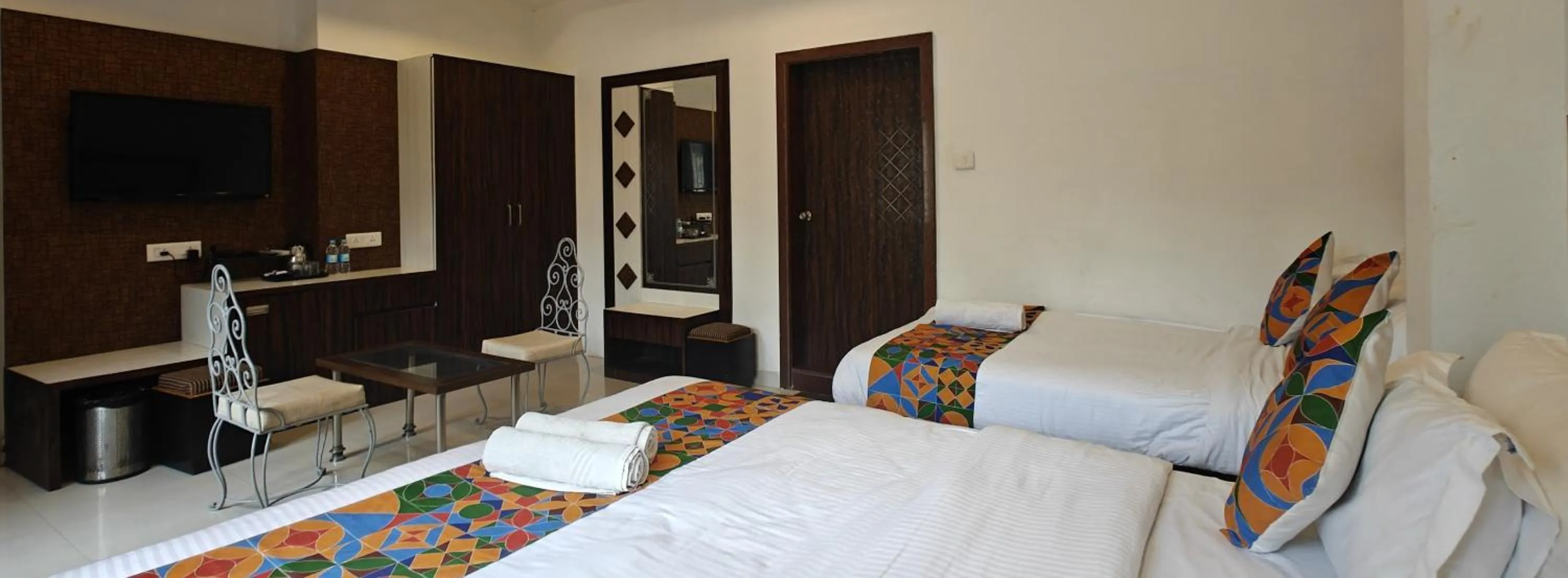 Bed in Baba Palace - A Heritage Hotel, Udaipur