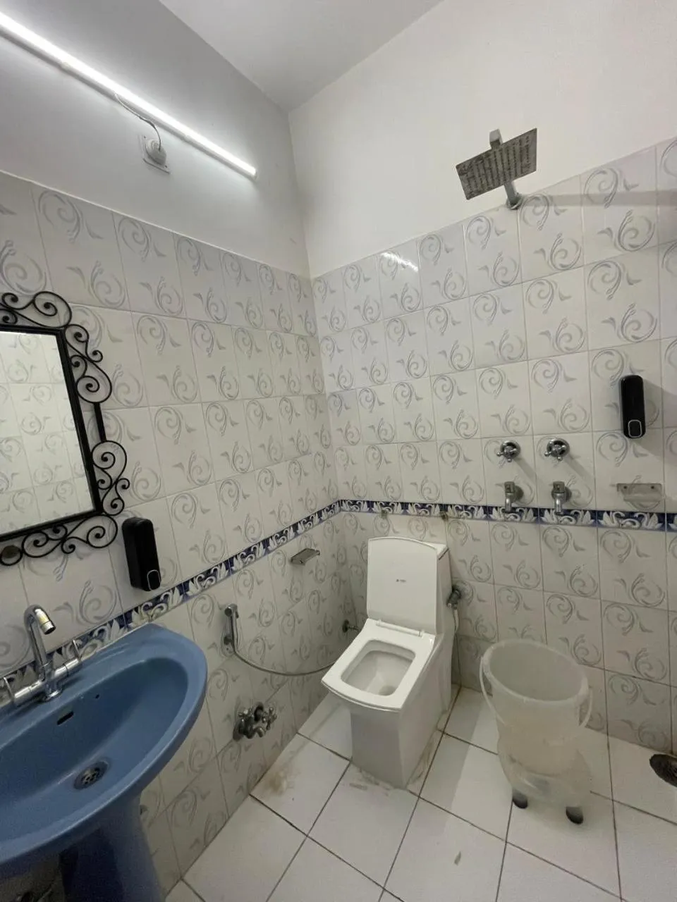 Bathroom in Baba Palace - A Heritage Hotel, Udaipur