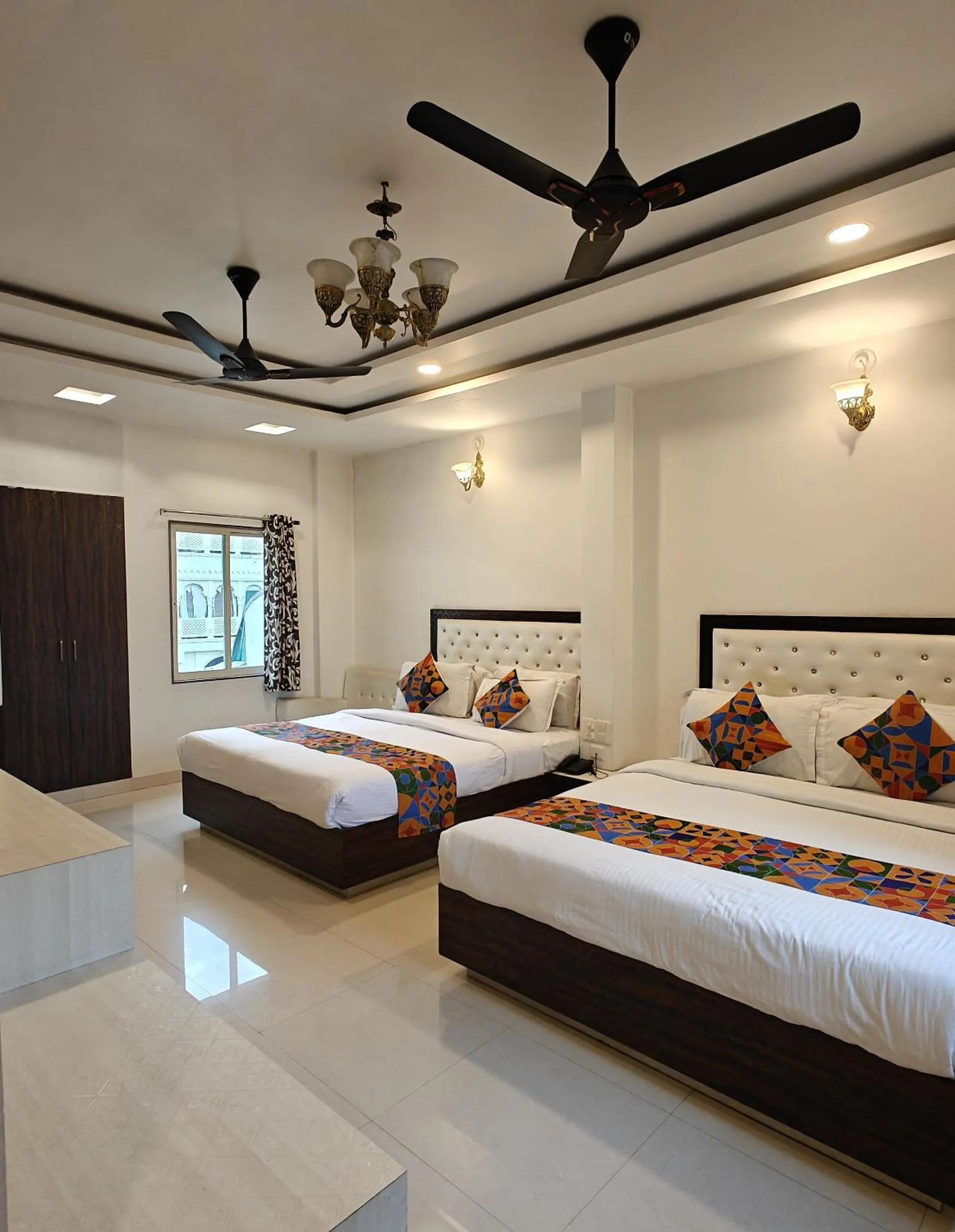 Bed in Baba Palace - A Heritage Hotel, Udaipur