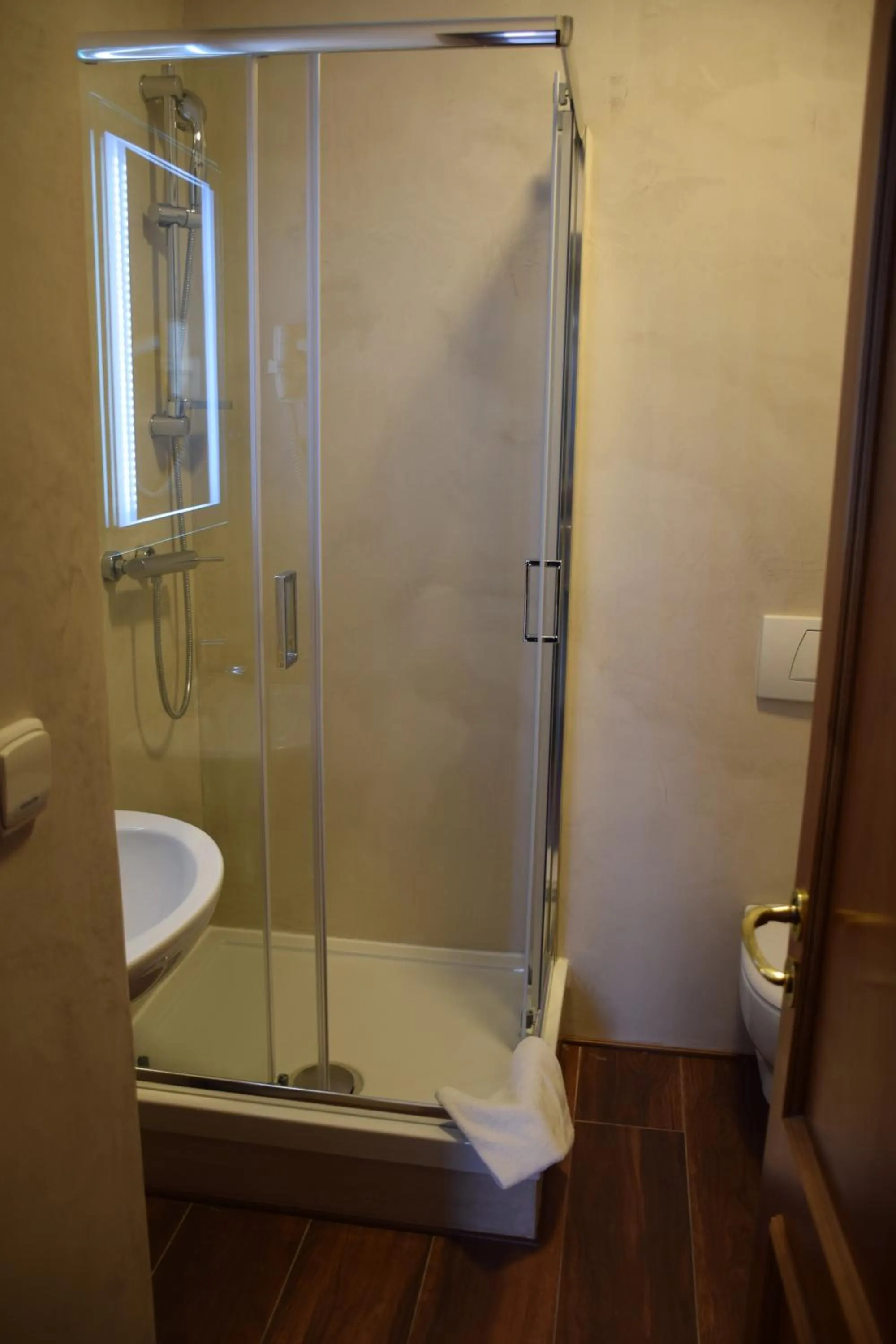 Bathroom in Hotel Residence Select