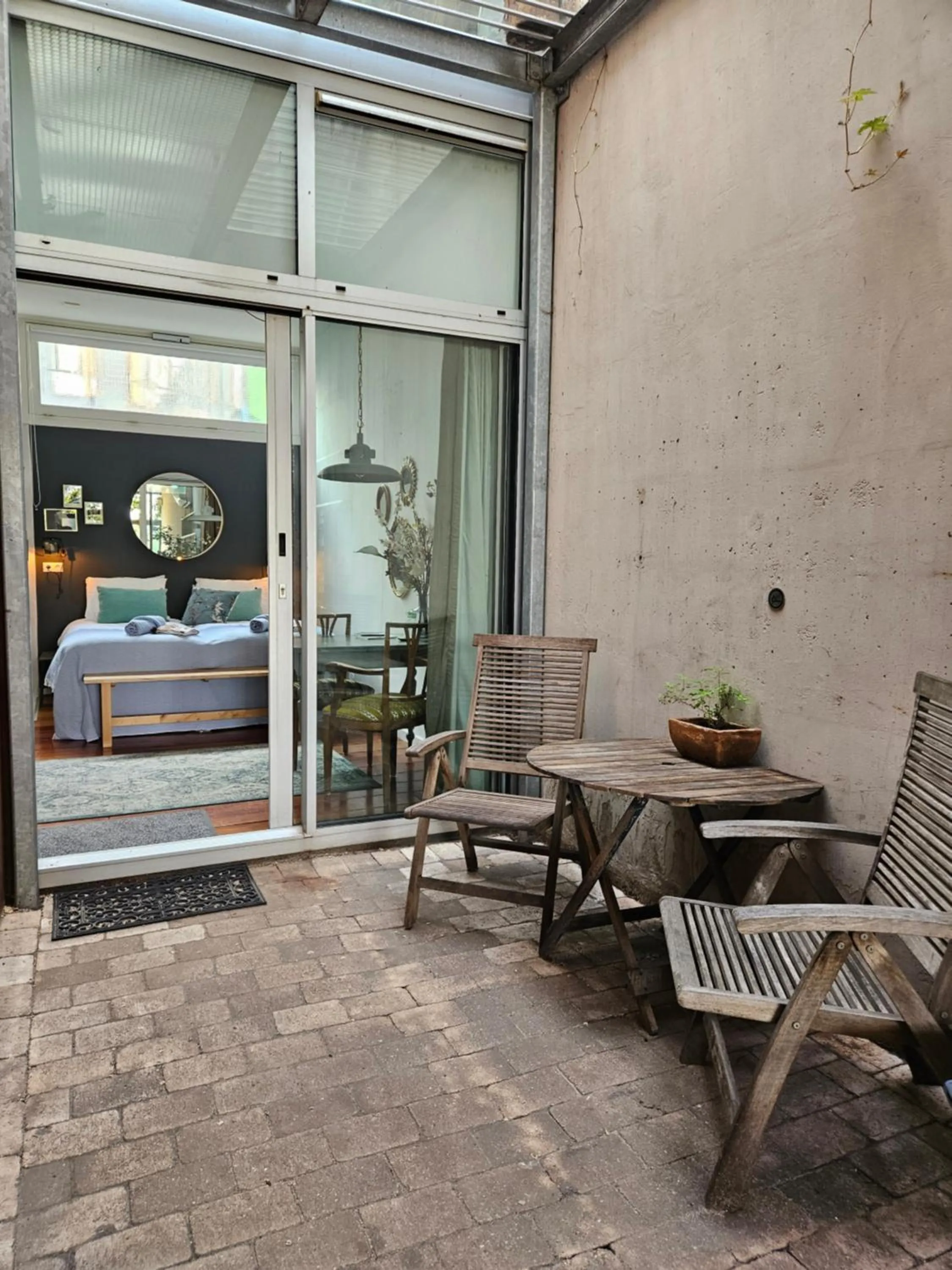 Patio in Waterfront Studio