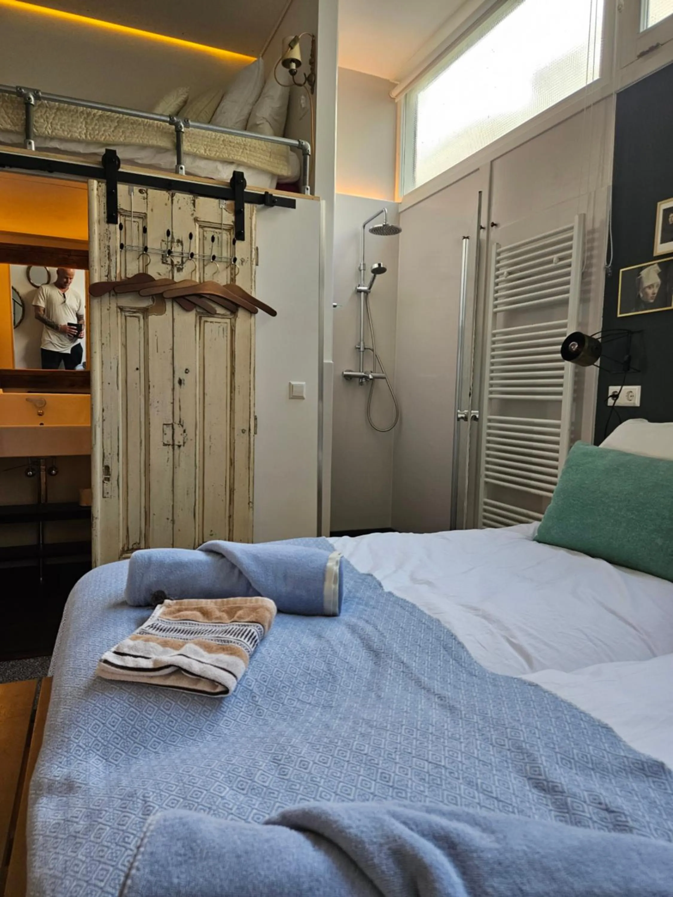 Bed in Waterfront Studio