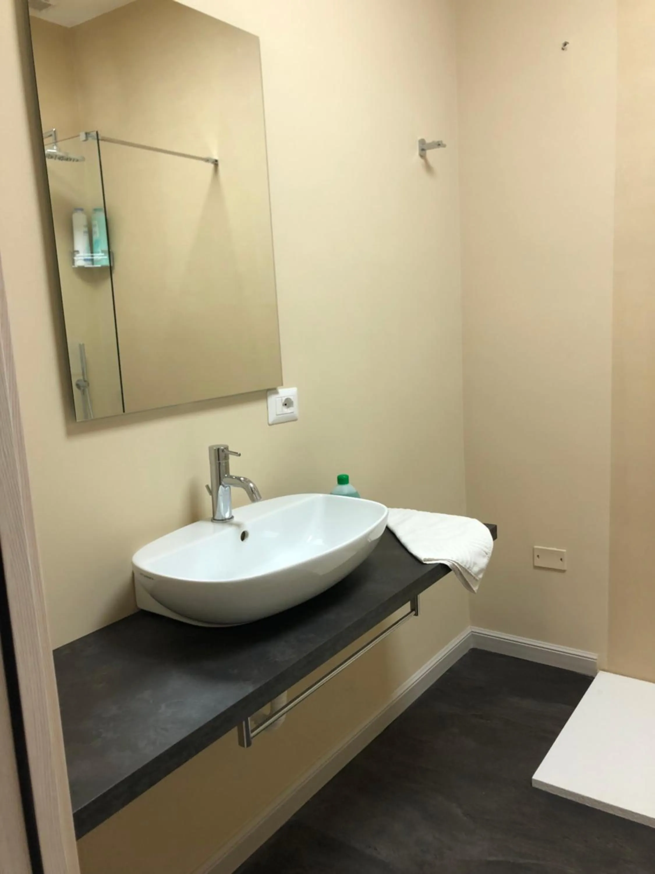 Bathroom in Dante 11 Guesthouse by Apulia Accommodation