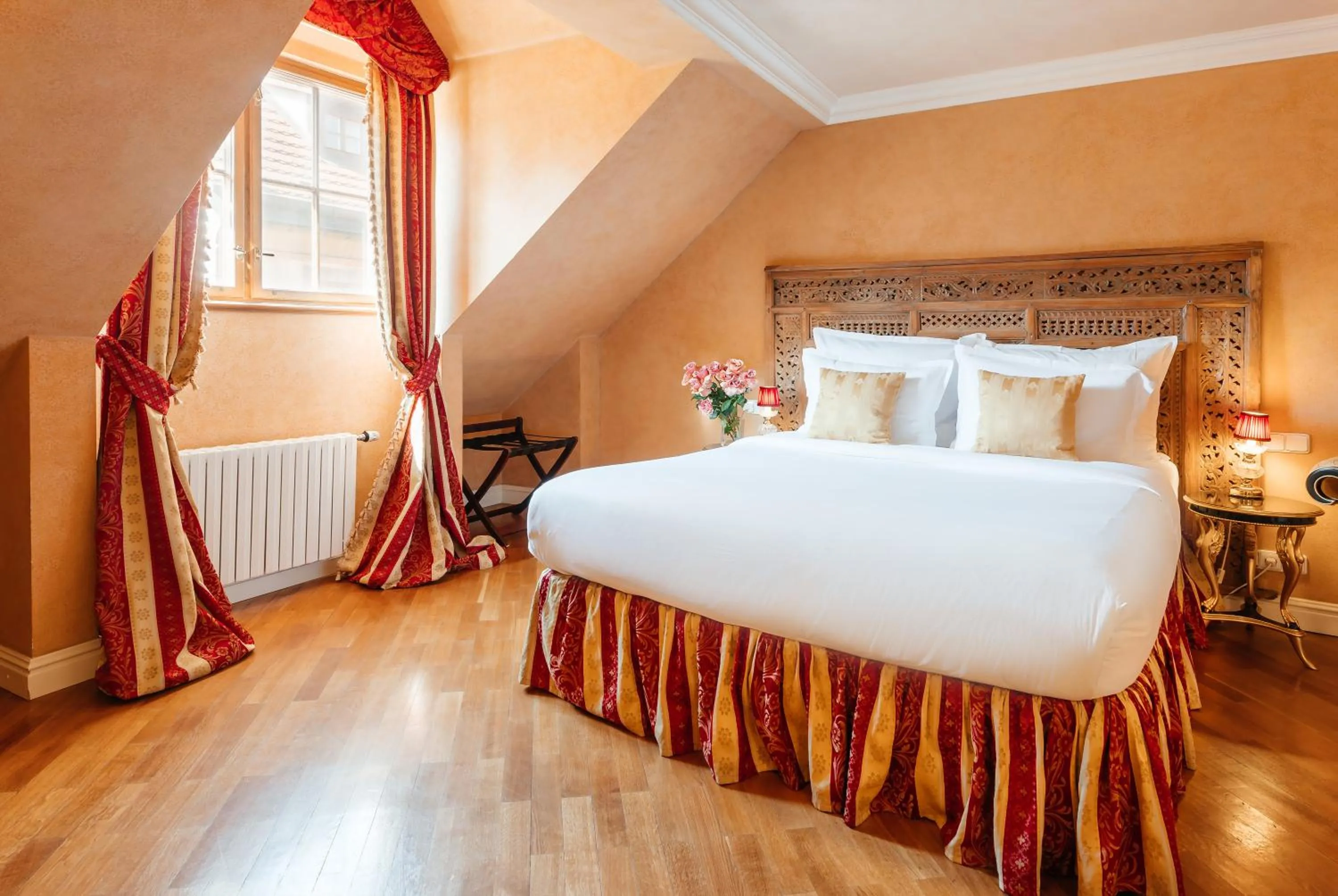 Bed in Alchymist Grand Hotel and Spa