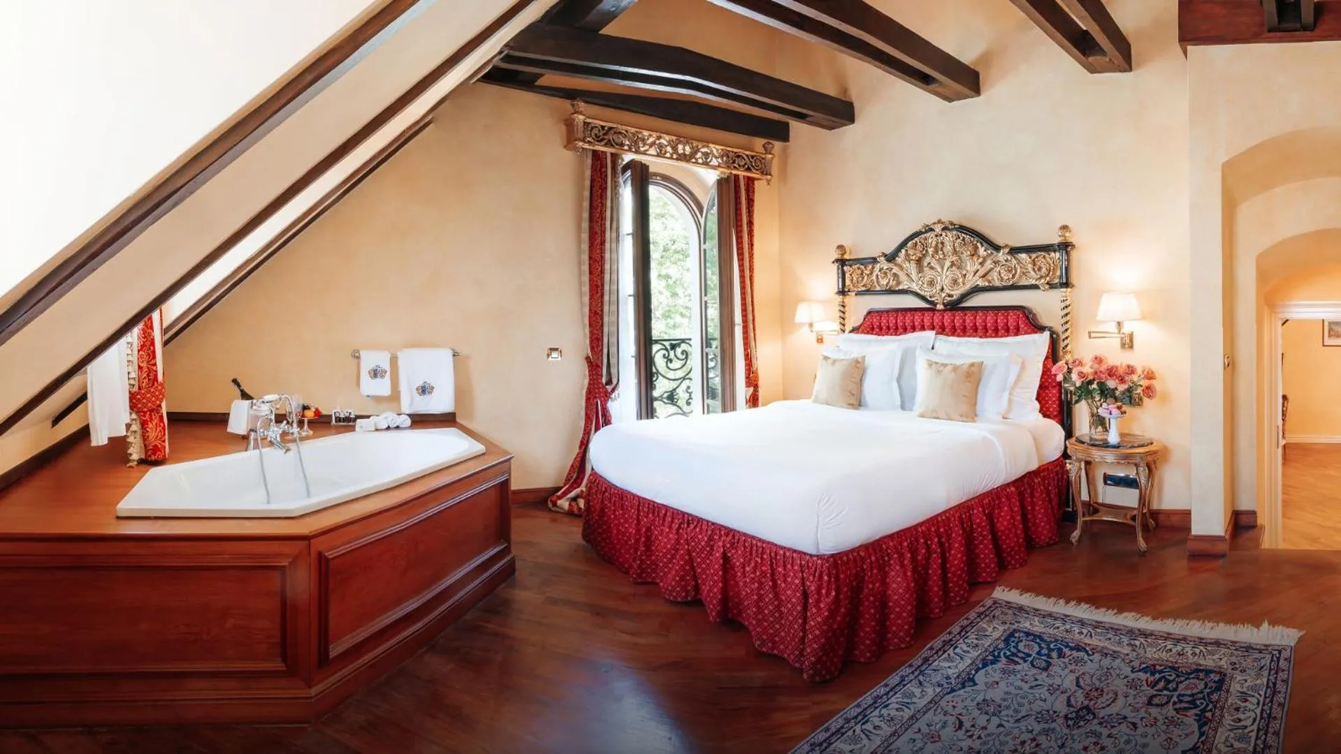 Bed in Alchymist Grand Hotel and Spa