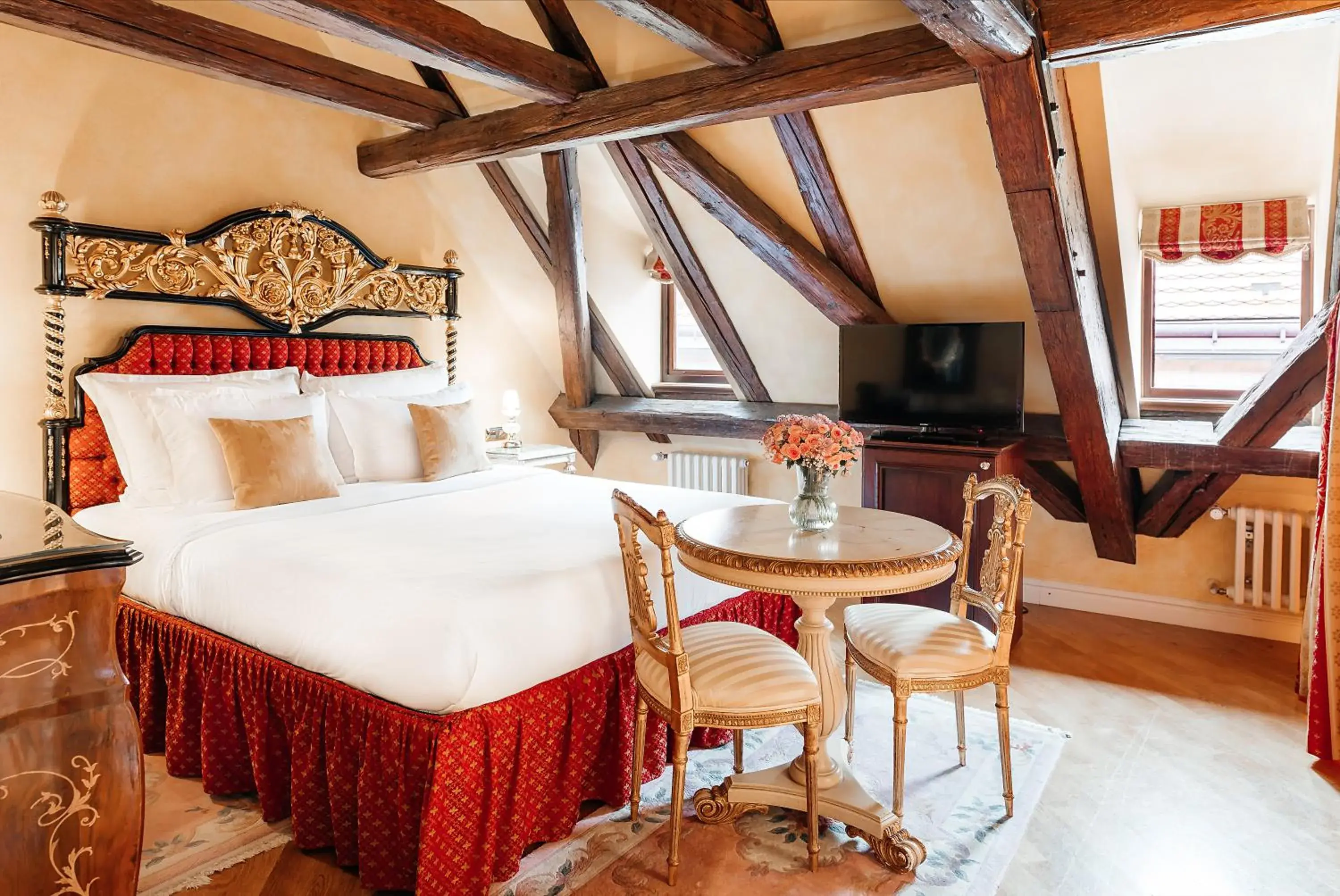 Cozy Double Room in Alchymist Grand Hotel and Spa - Preferred Hotels & Resorts Cozy Double Room in Alchymist Grand Hotel and Spa - Preferred Hotels & Resorts