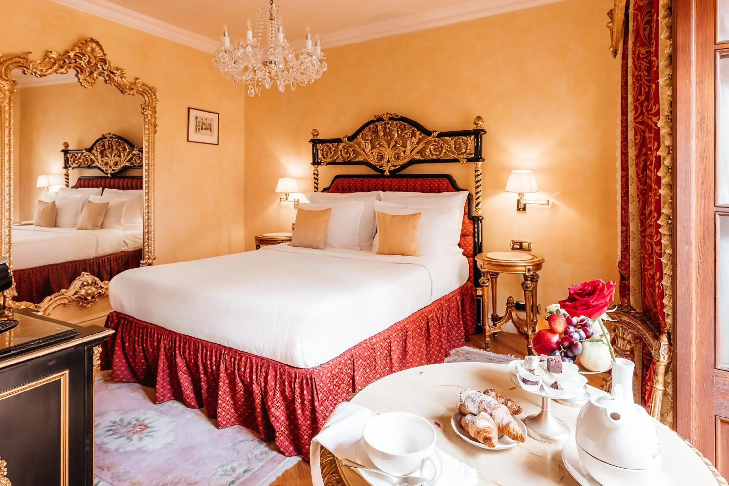 Deluxe Double Room in Alchymist Grand Hotel and Spa - Preferred Hotels & Resorts Deluxe Double Room in Alchymist Grand Hotel and Spa - Preferred Hotels & Resorts