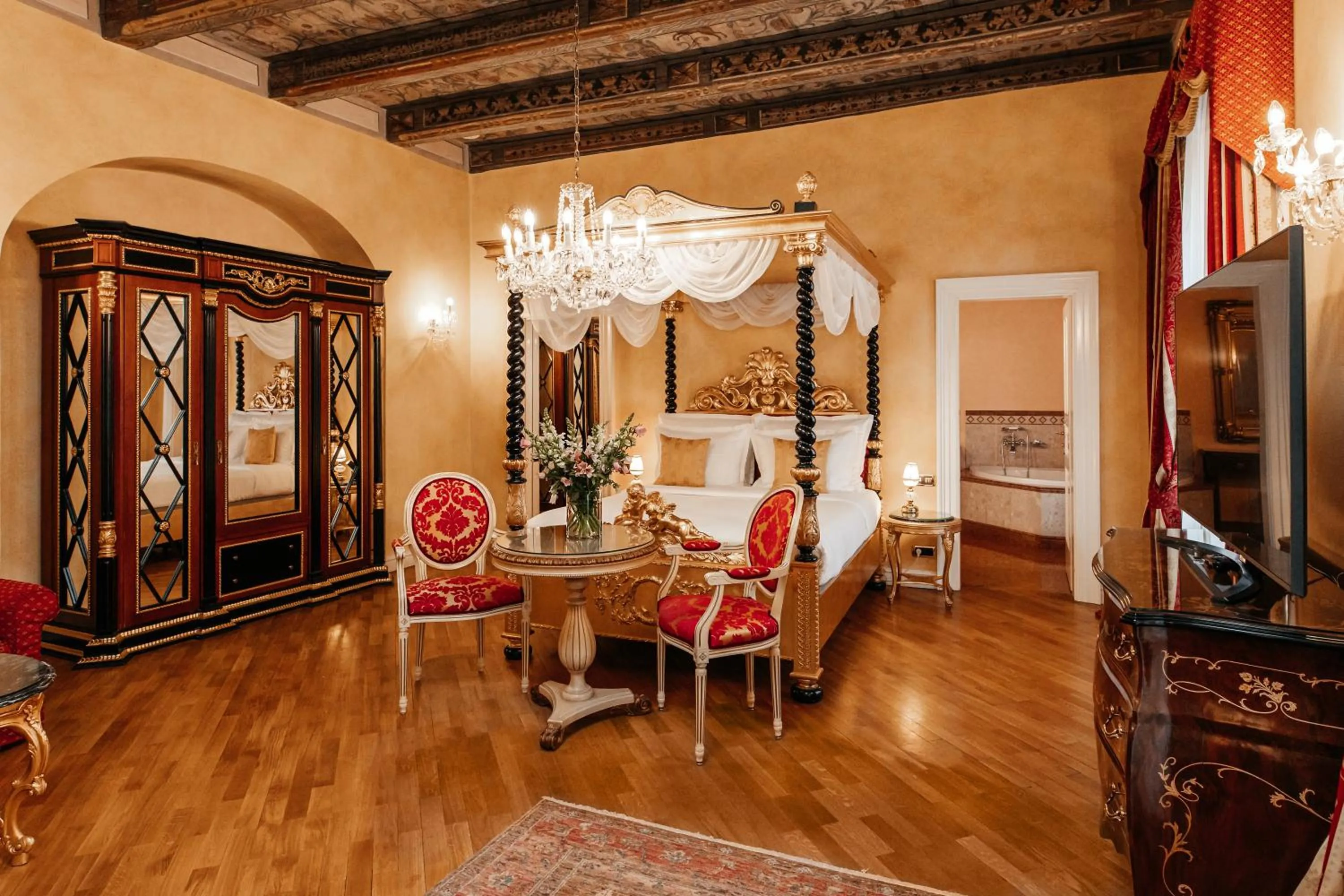 Bed in Alchymist Grand Hotel and Spa