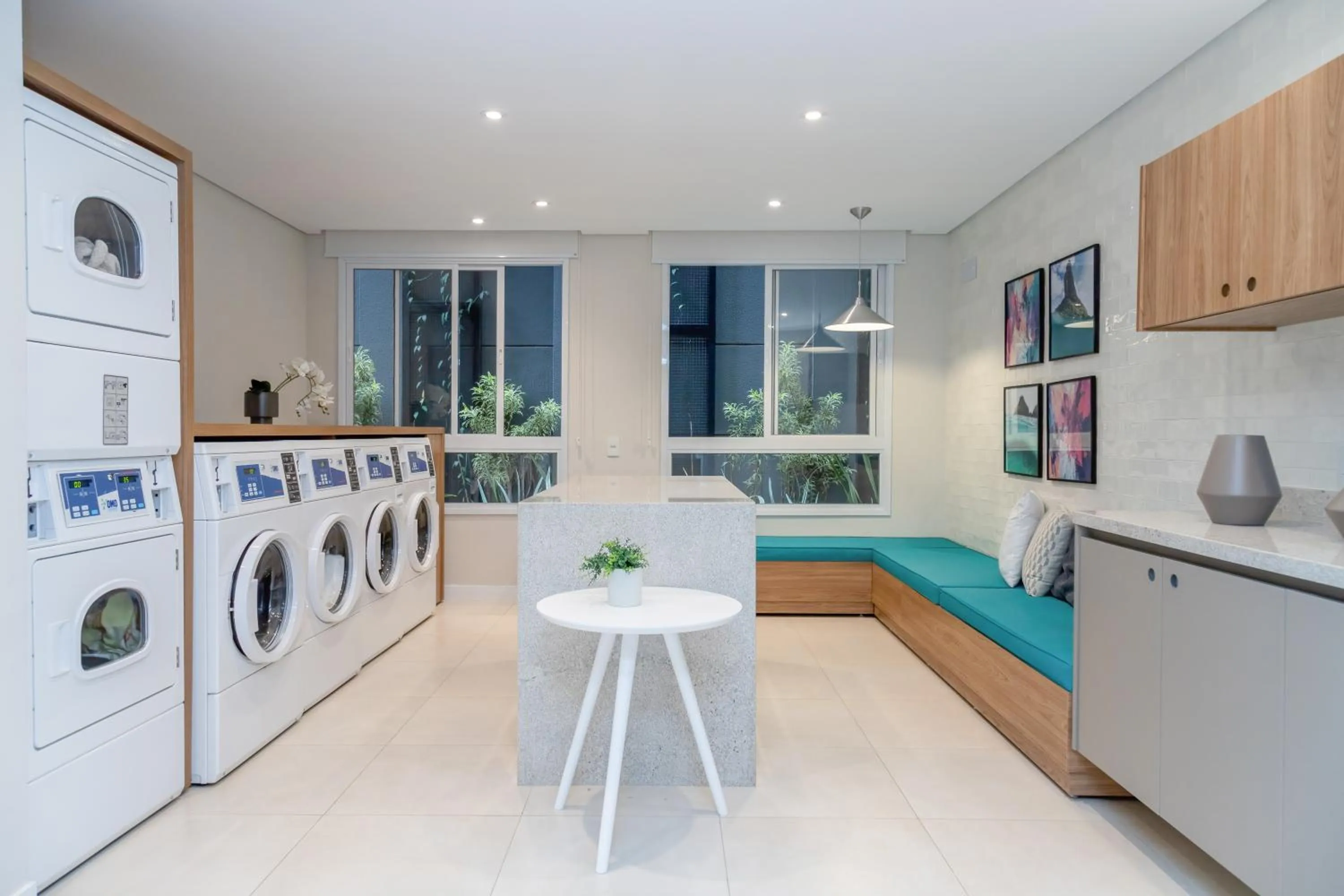 Area and facilities in Smart Charlie Consolação