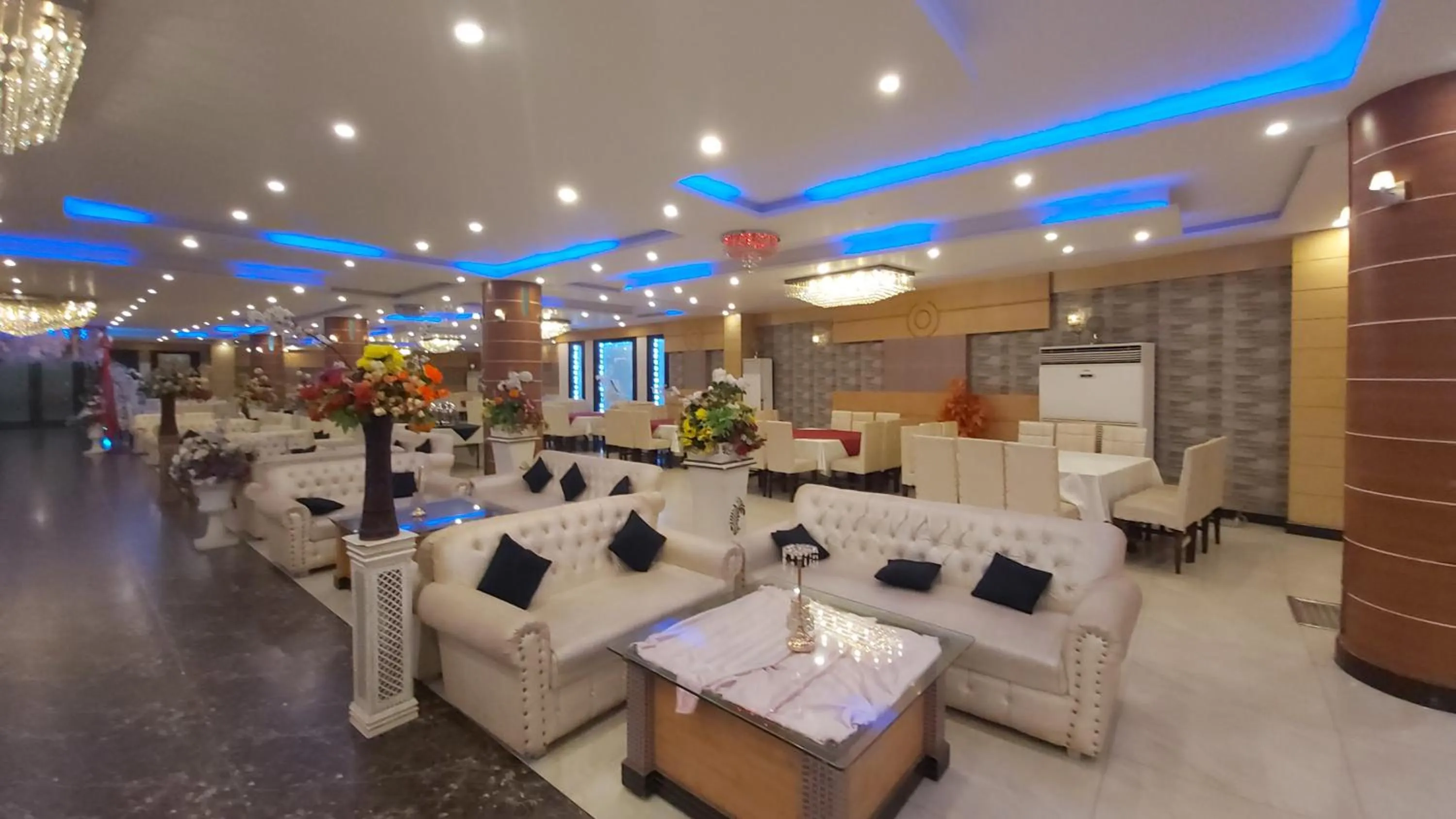 Banquet/Function facilities in Royaute Luxury Hotel Sialkot