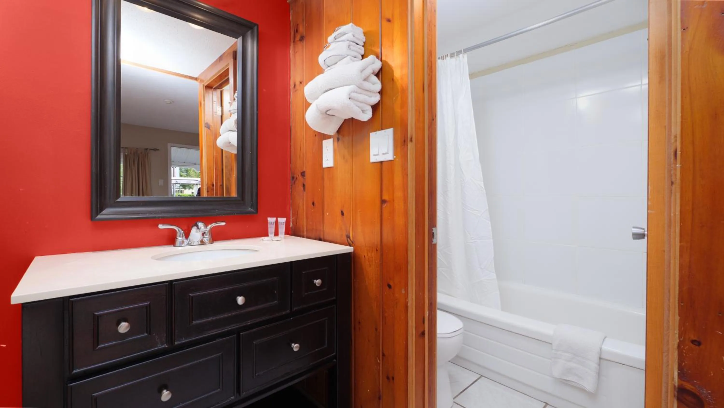 Bathroom in Coach House Inn