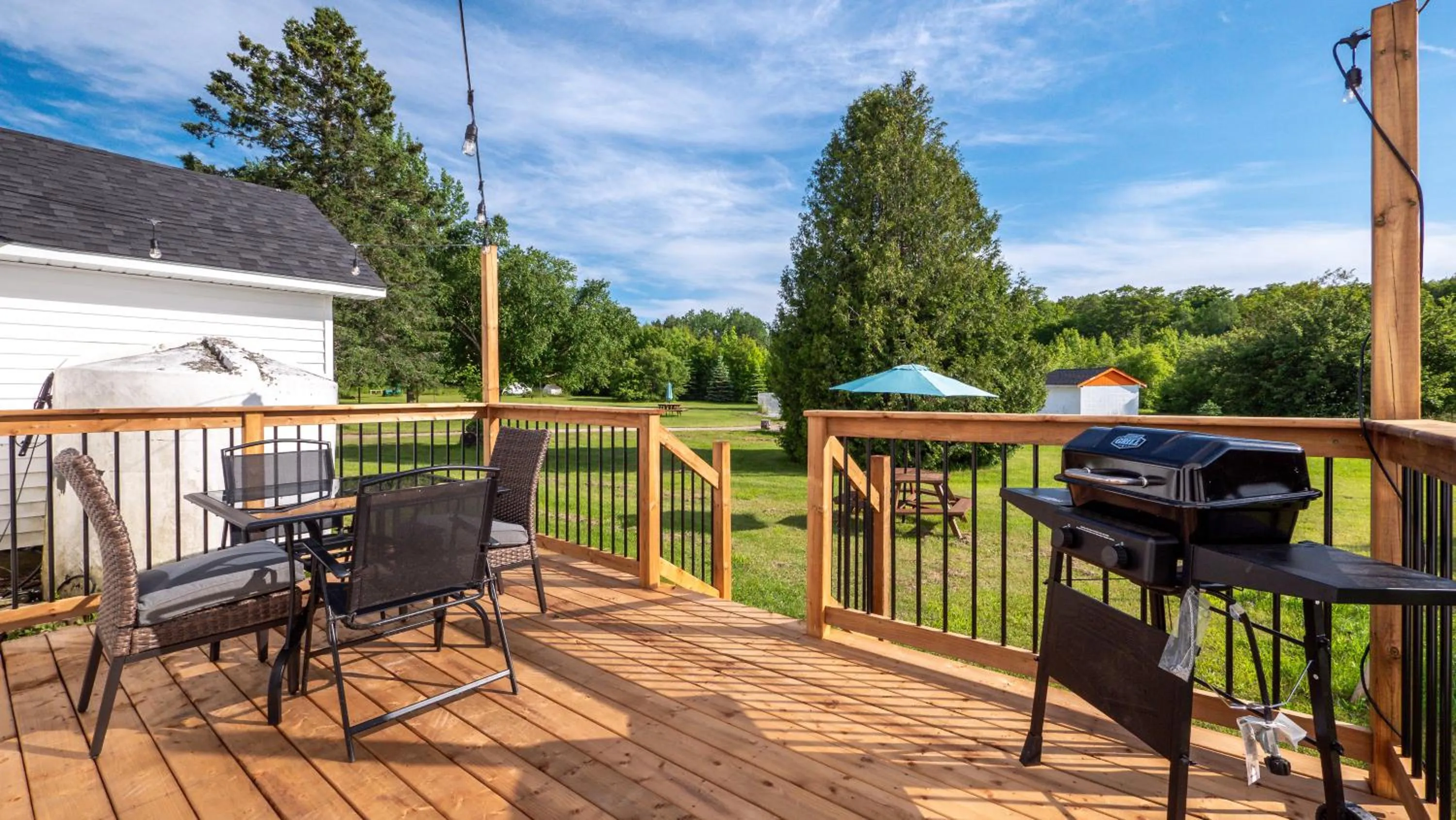 Patio in Coach House Inn