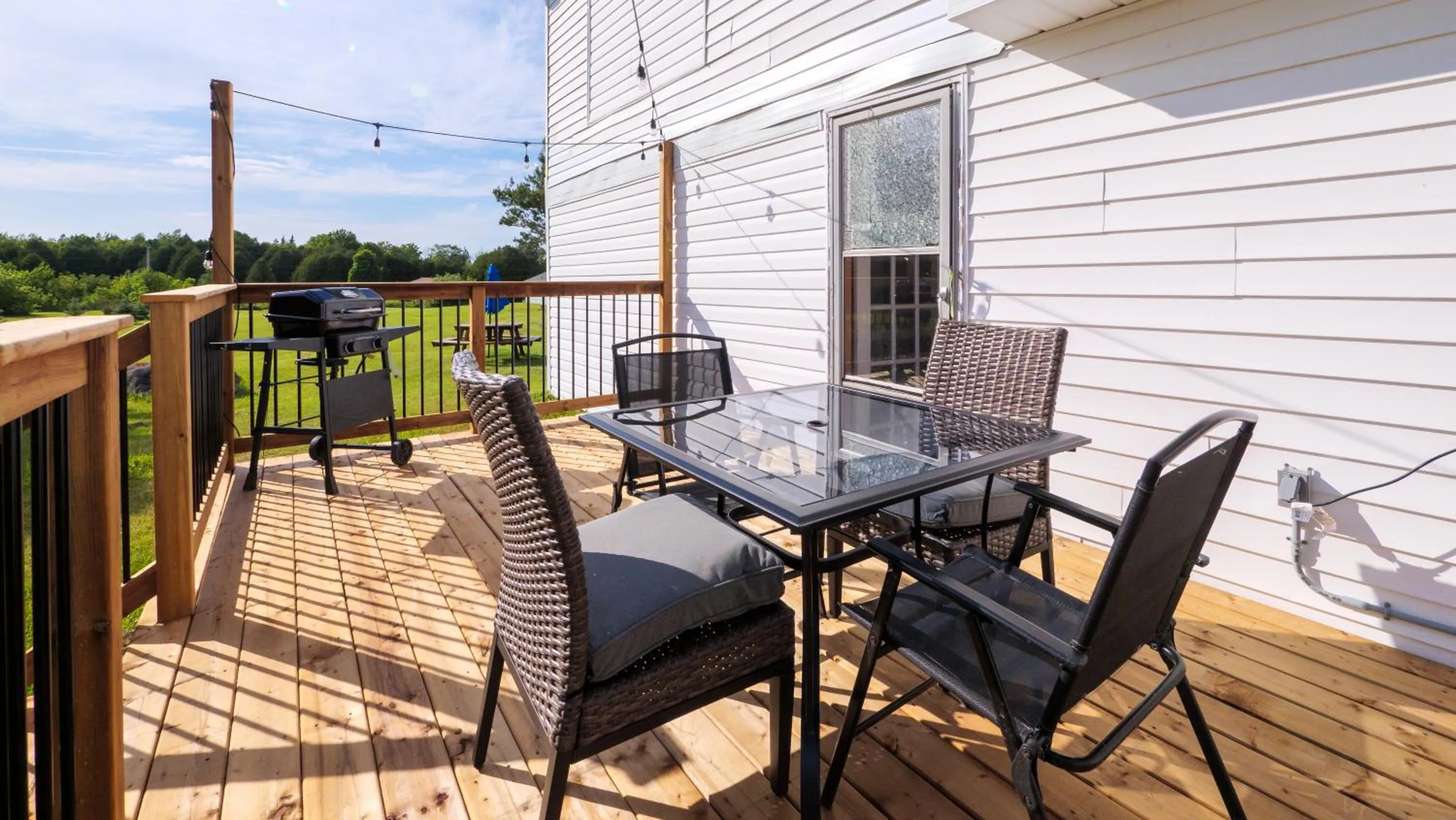 Patio in Coach House Inn