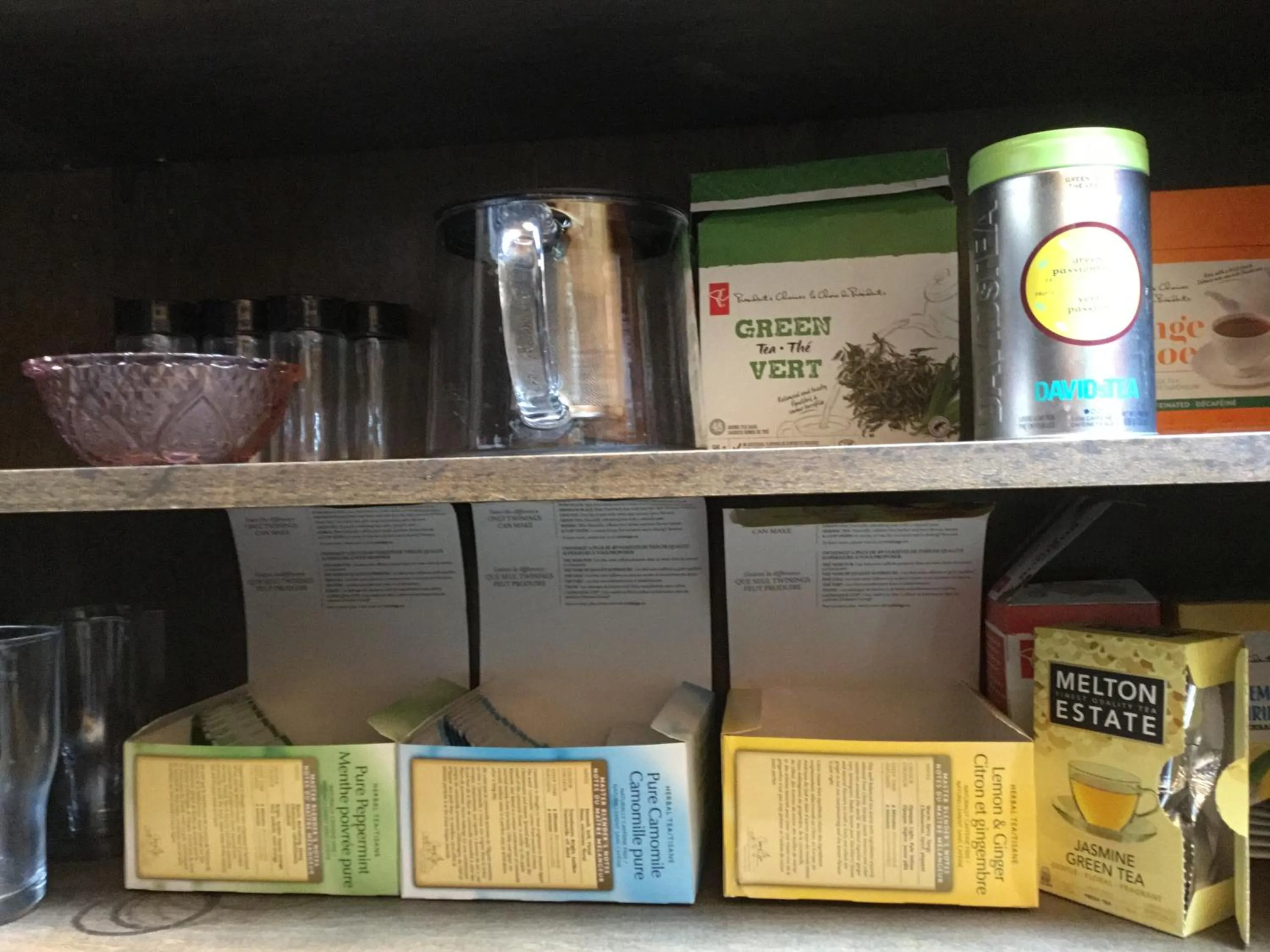 Coffee/tea facilities in Marmora and Lake Inn and Victorian Diner