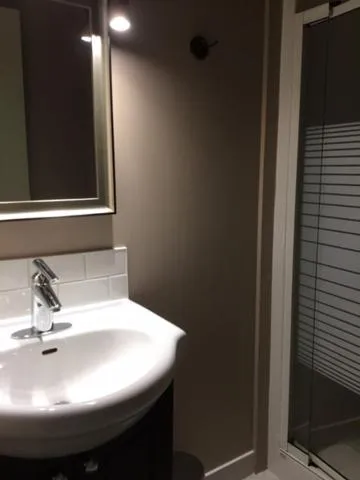 Shower in Marmora and Lake Inn and Victorian Diner