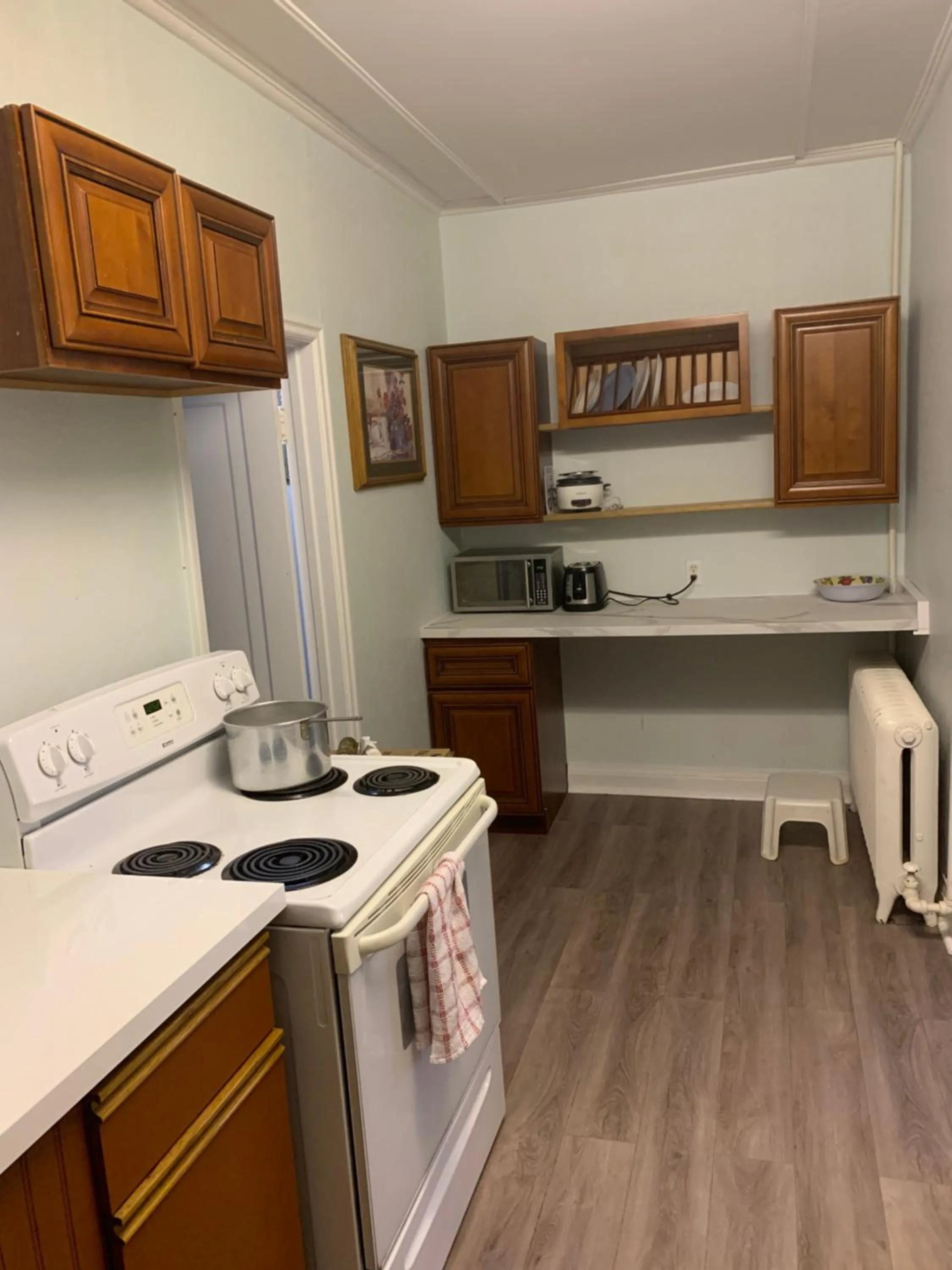 Marmora and Lake Inn and Victorian Diner