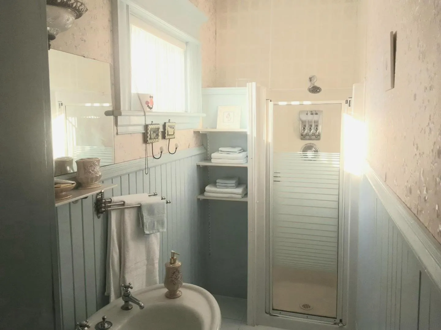 Shower in Marmora and Lake Inn and Victorian Diner