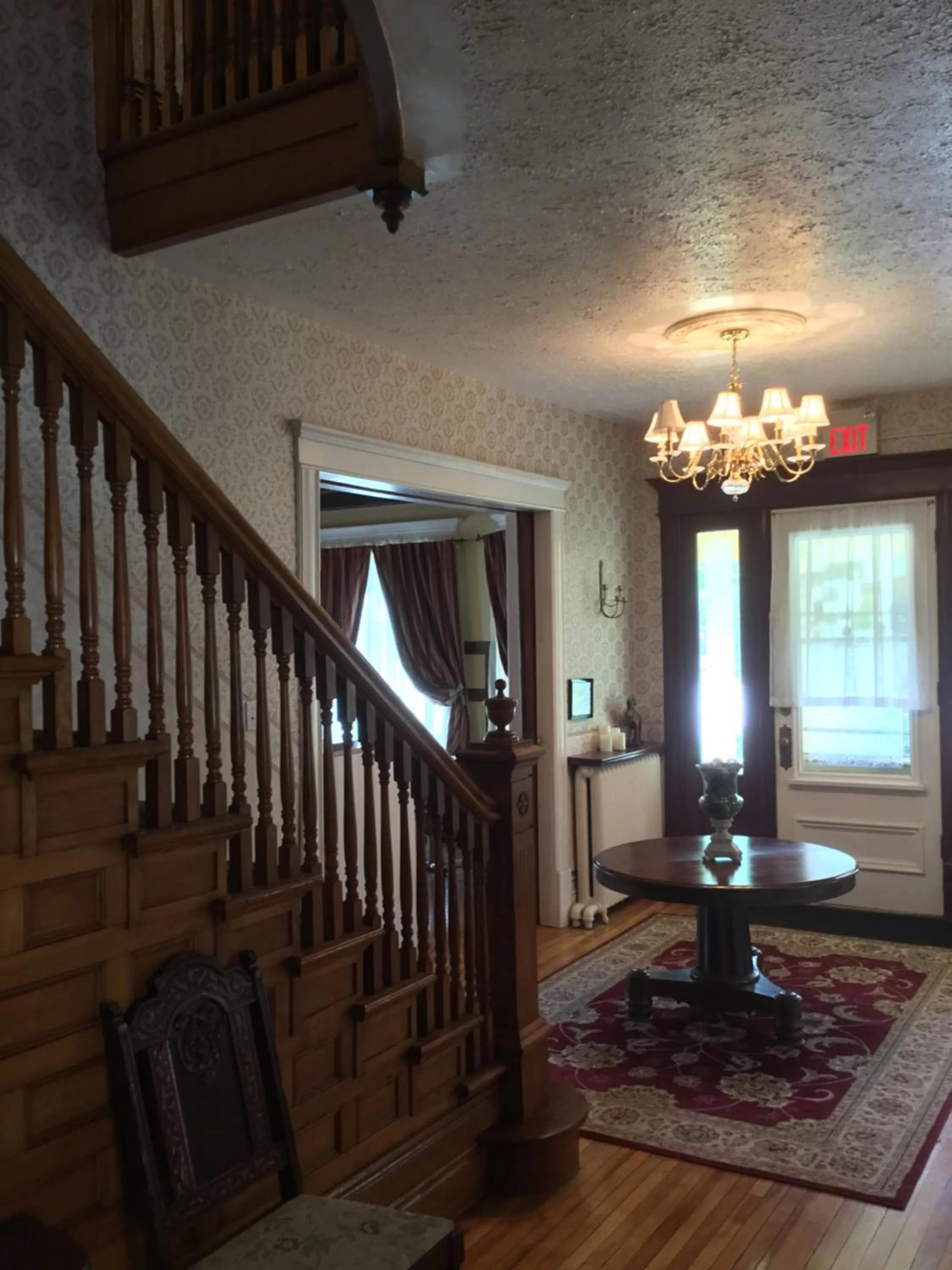 Lobby or reception in Marmora and Lake Inn and Victorian Diner