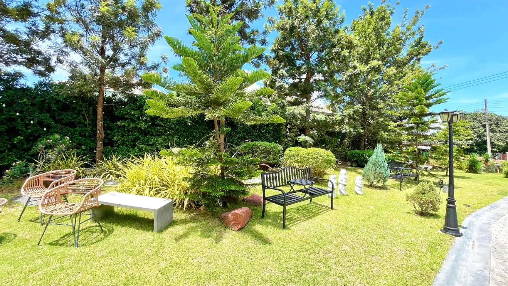 Restaurant/places to eat in Coco Pina