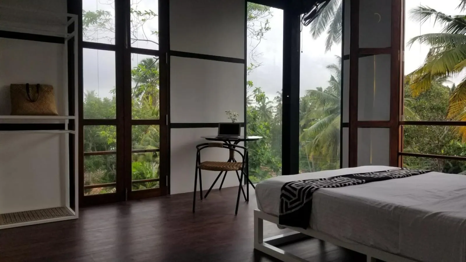 Bedroom, Bed in Colive Ahangama