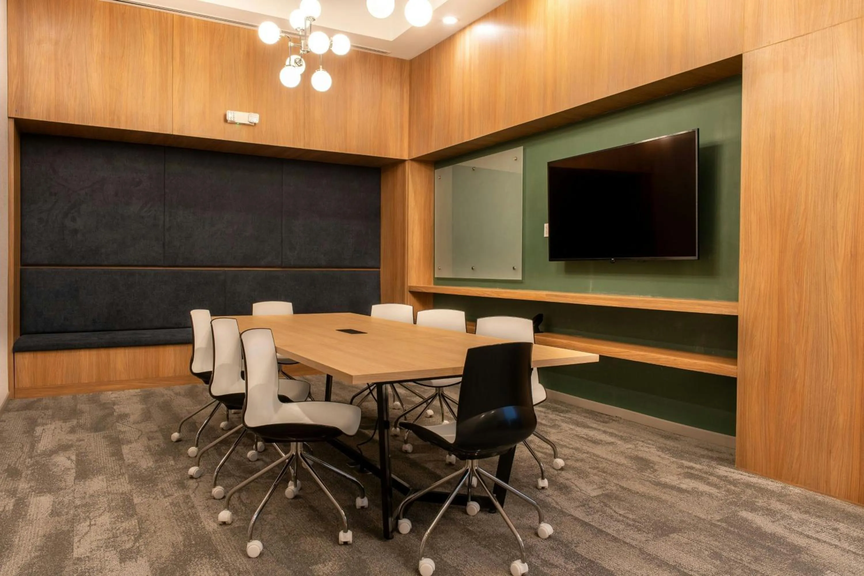Meeting/conference room in Courtyard by Marriott Mexicali