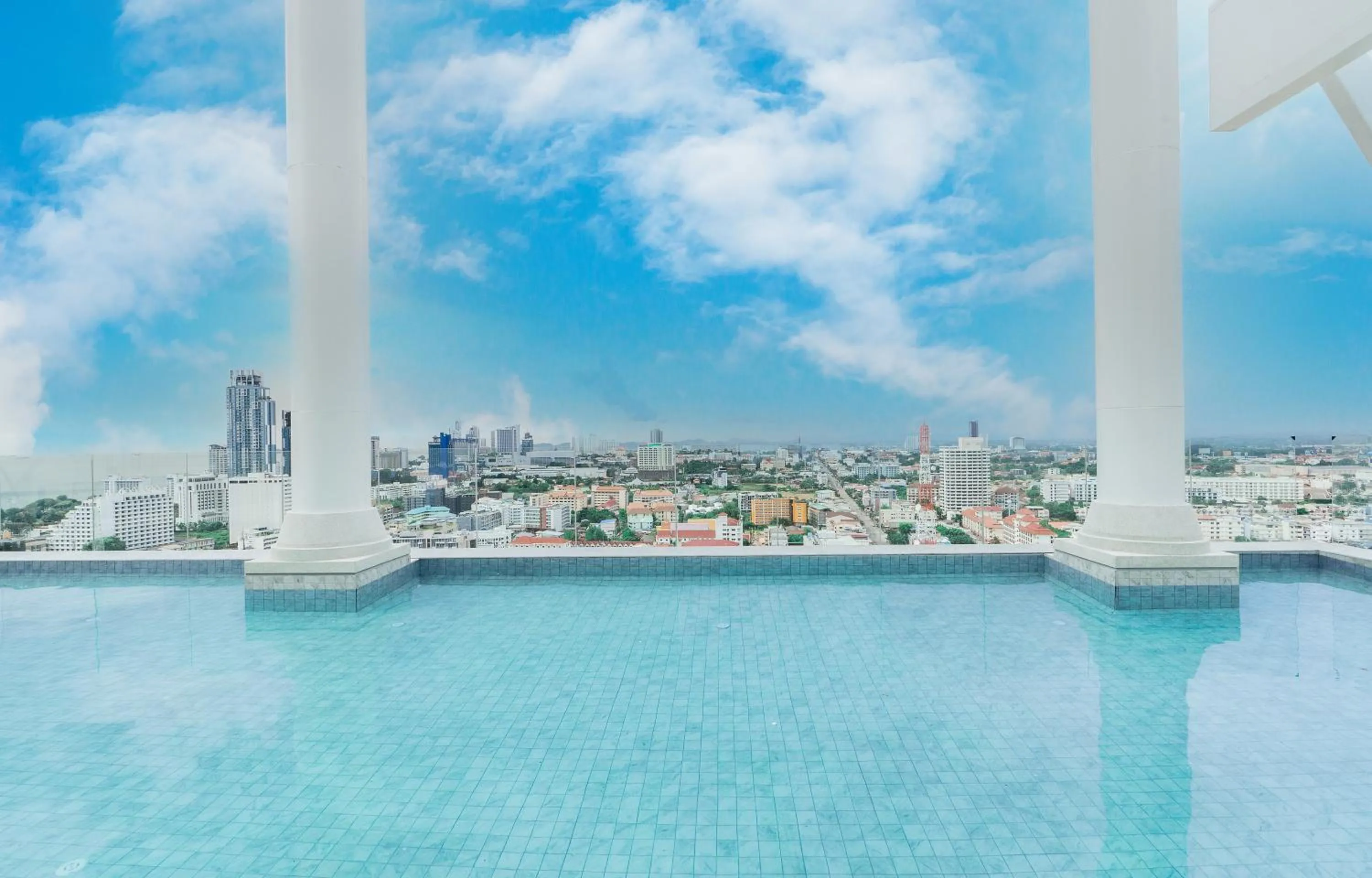 Swimming pool in Arbour Hotel and Residence