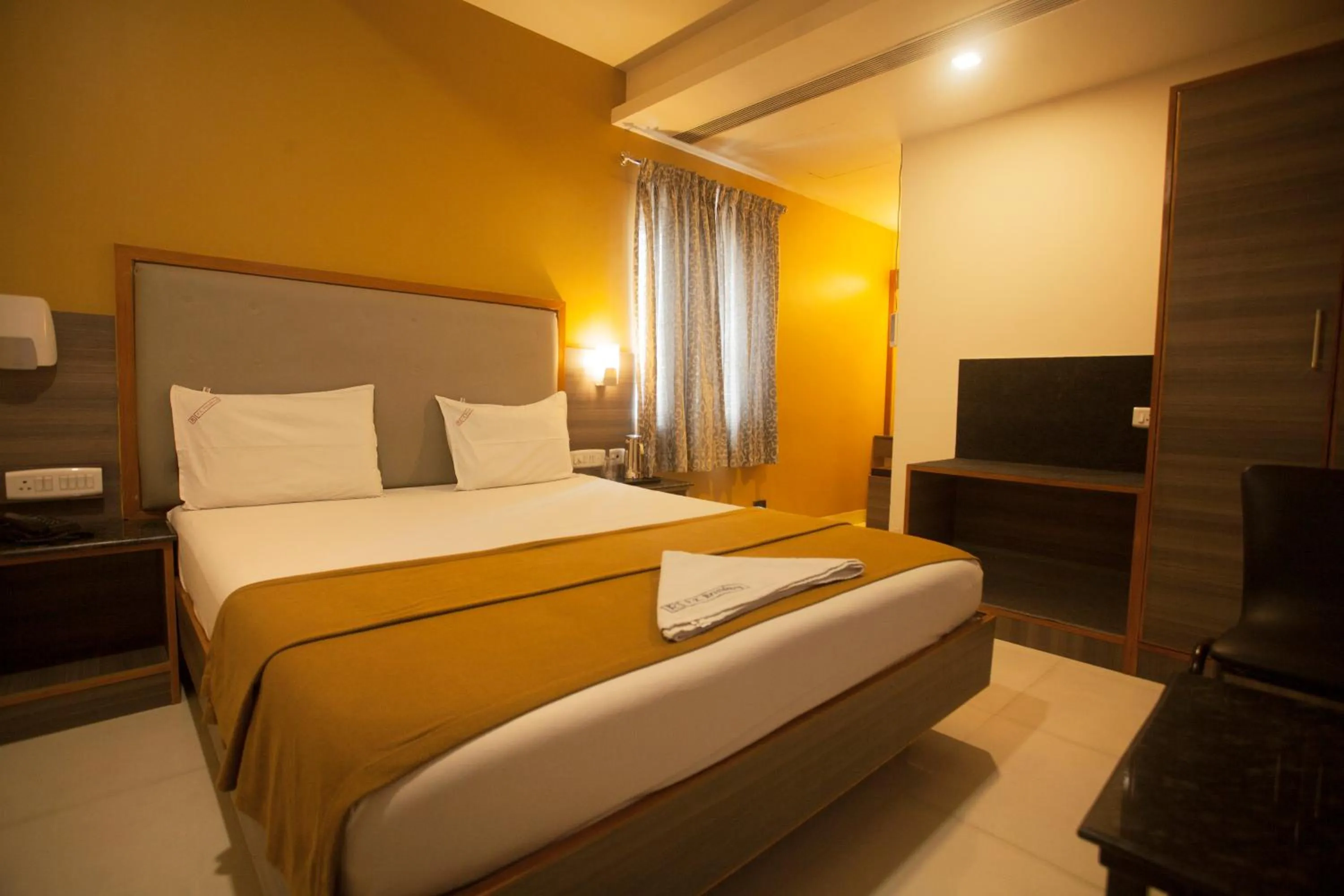 Bed in P K Rresidency