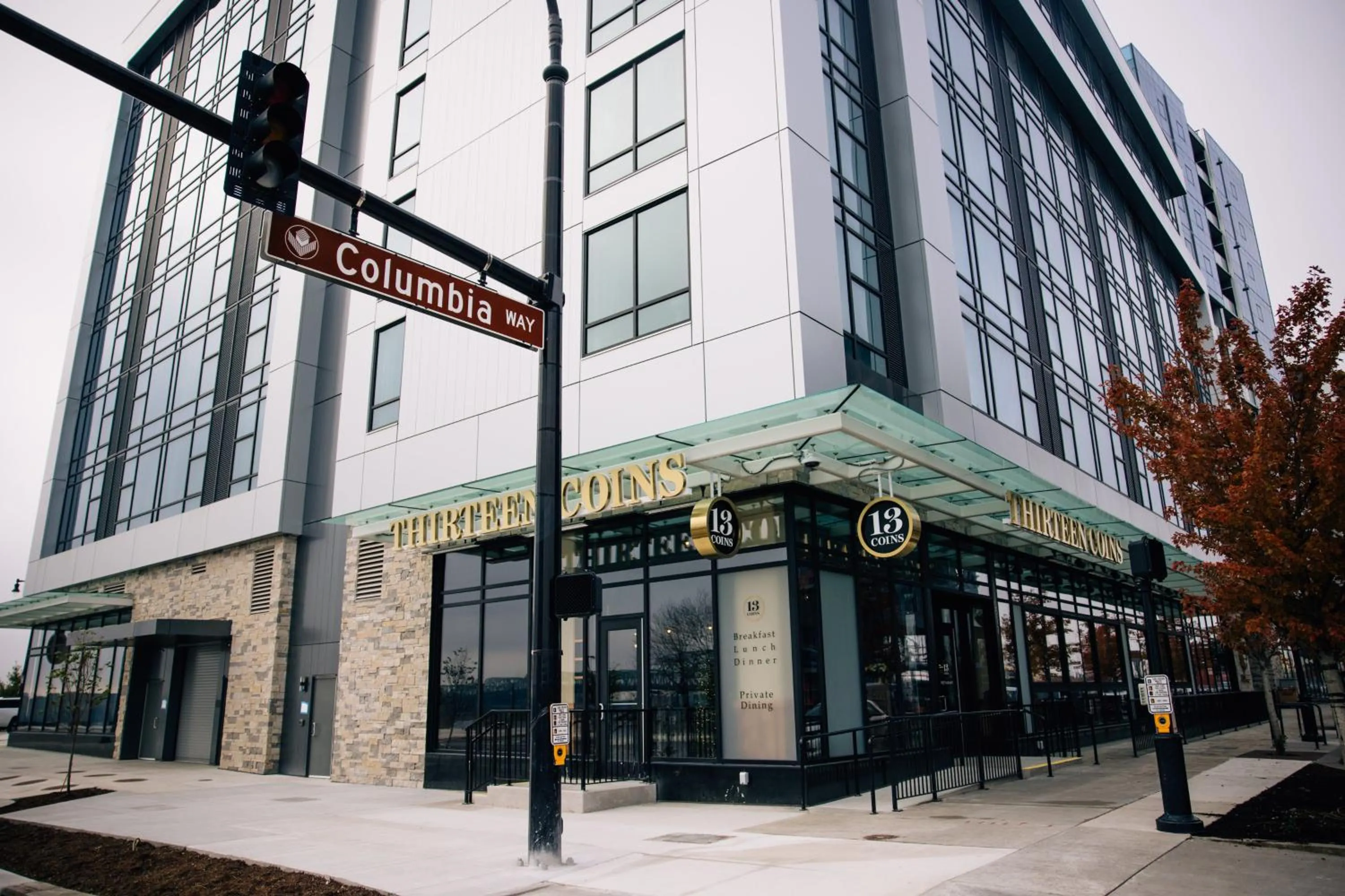 Restaurant/places to eat in Hotel Indigo Vancouver Dwtn - Portland Area by IHG