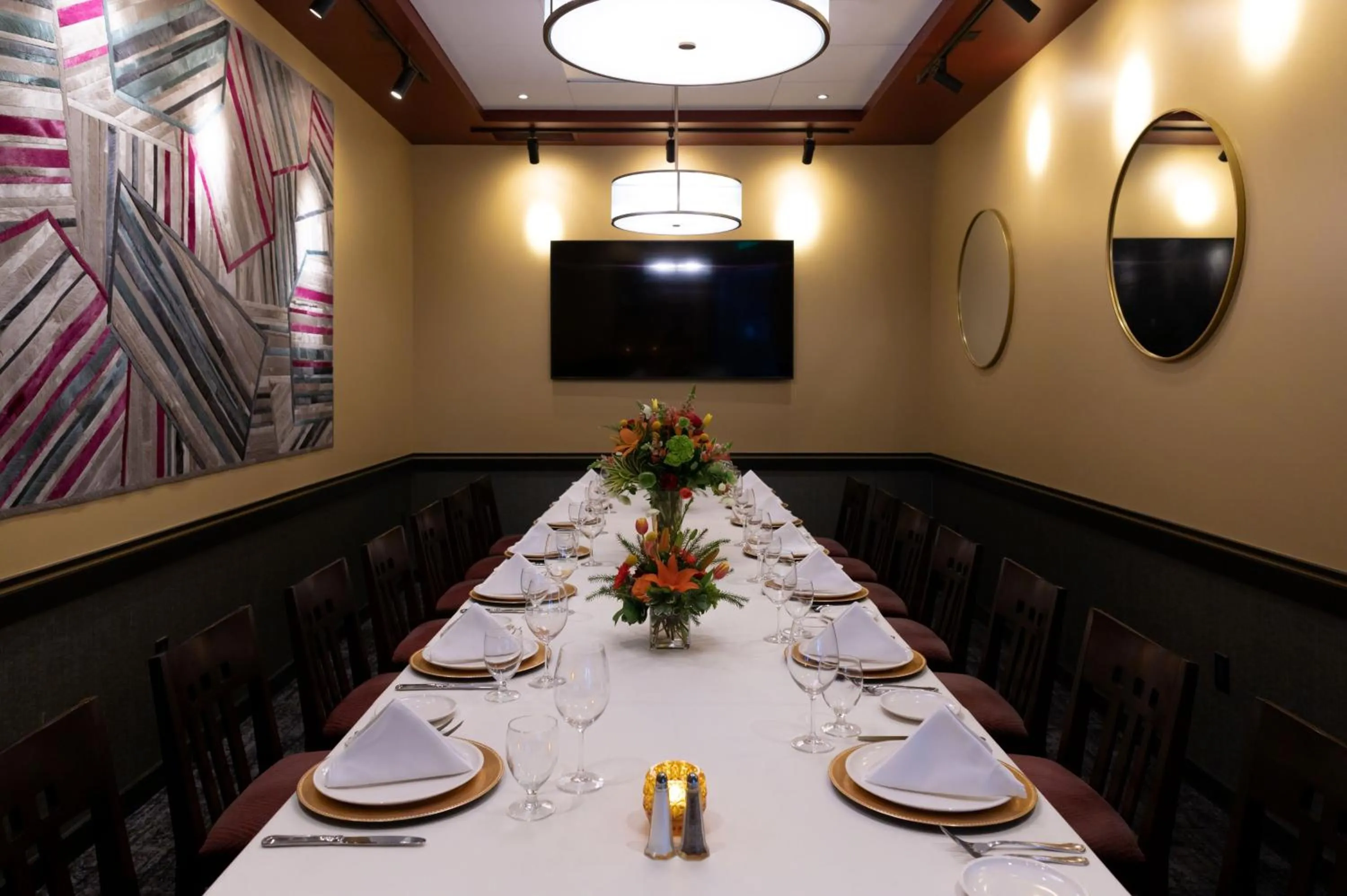 Restaurant/places to eat in Hotel Indigo Vancouver Dwtn - Portland Area by IHG