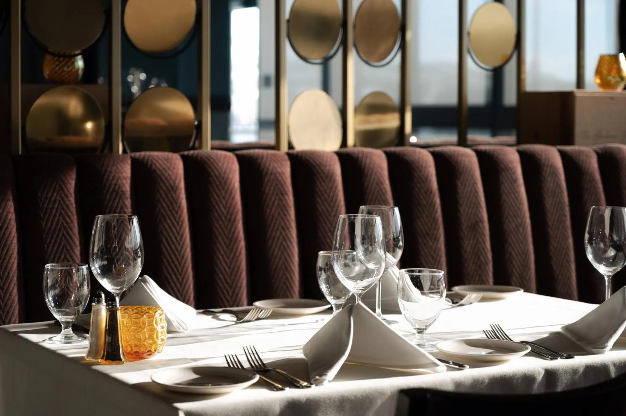 Restaurant/places to eat in Hotel Indigo Vancouver Dwtn - Portland Area by IHG