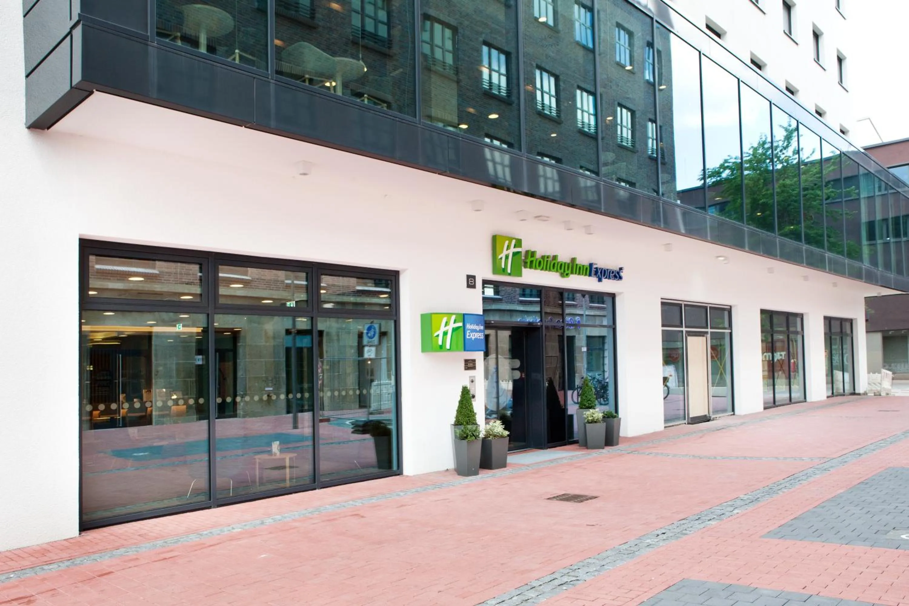 Property building in Holiday Inn Express - Recklinghausen