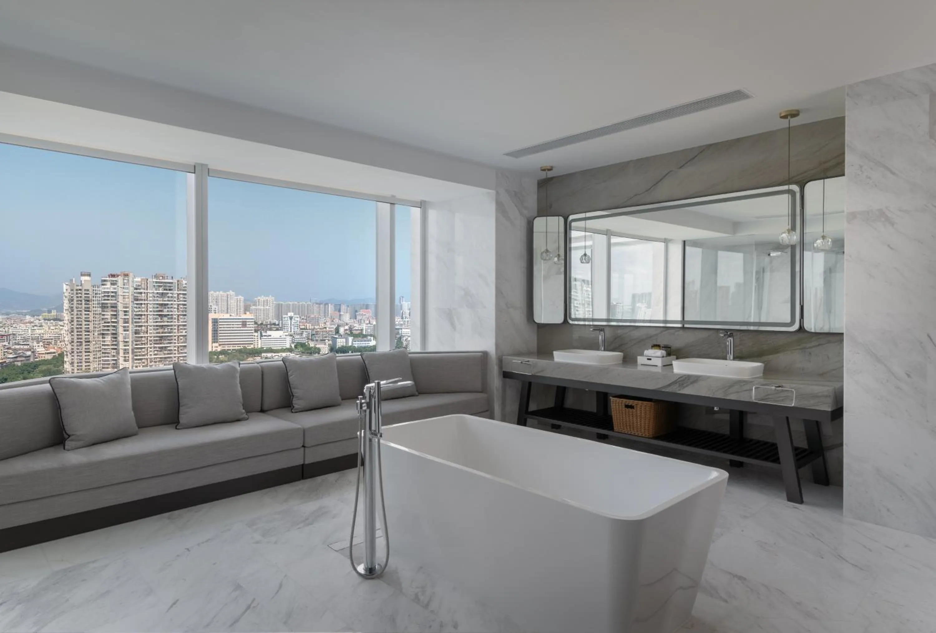 Bathroom in Crowne Plaza Xiamen Jimei Seaview by IHG-Free Mini Bar