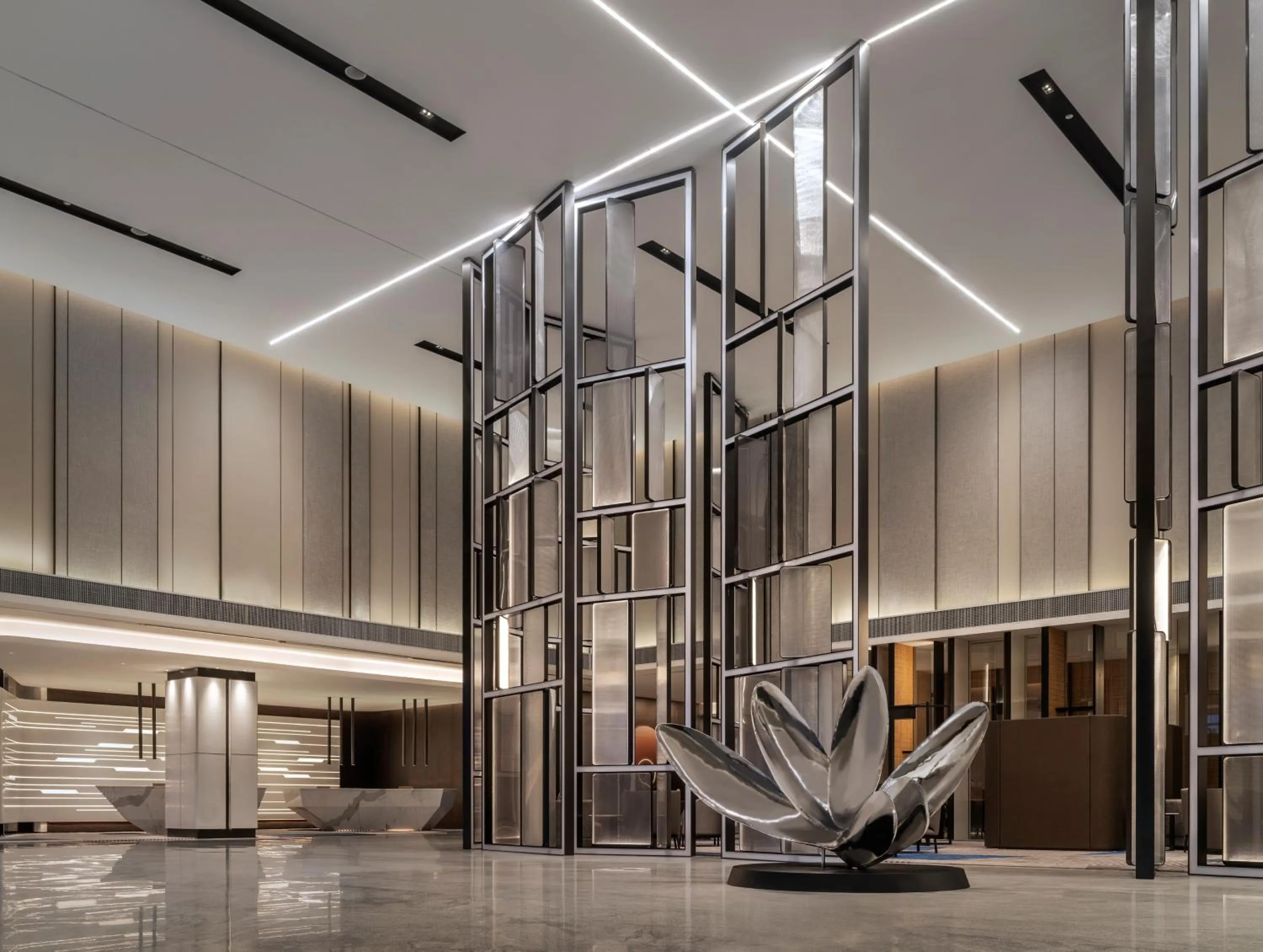 Lobby or reception in Crowne Plaza Xiamen Jimei Seaview by IHG-Free Mini Bar