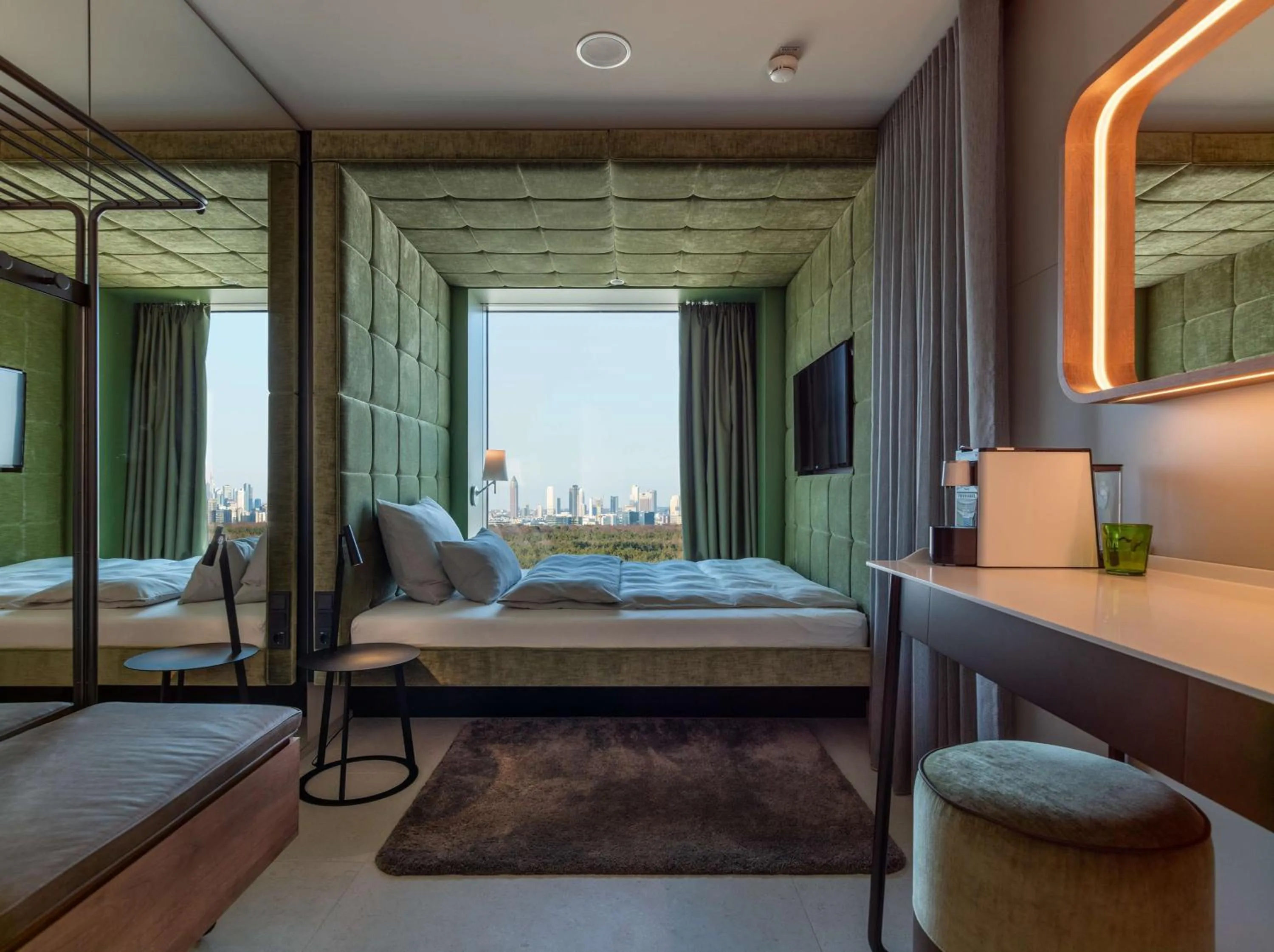 Bedroom, Bed in b'mine Hotel Frankfurt Airport