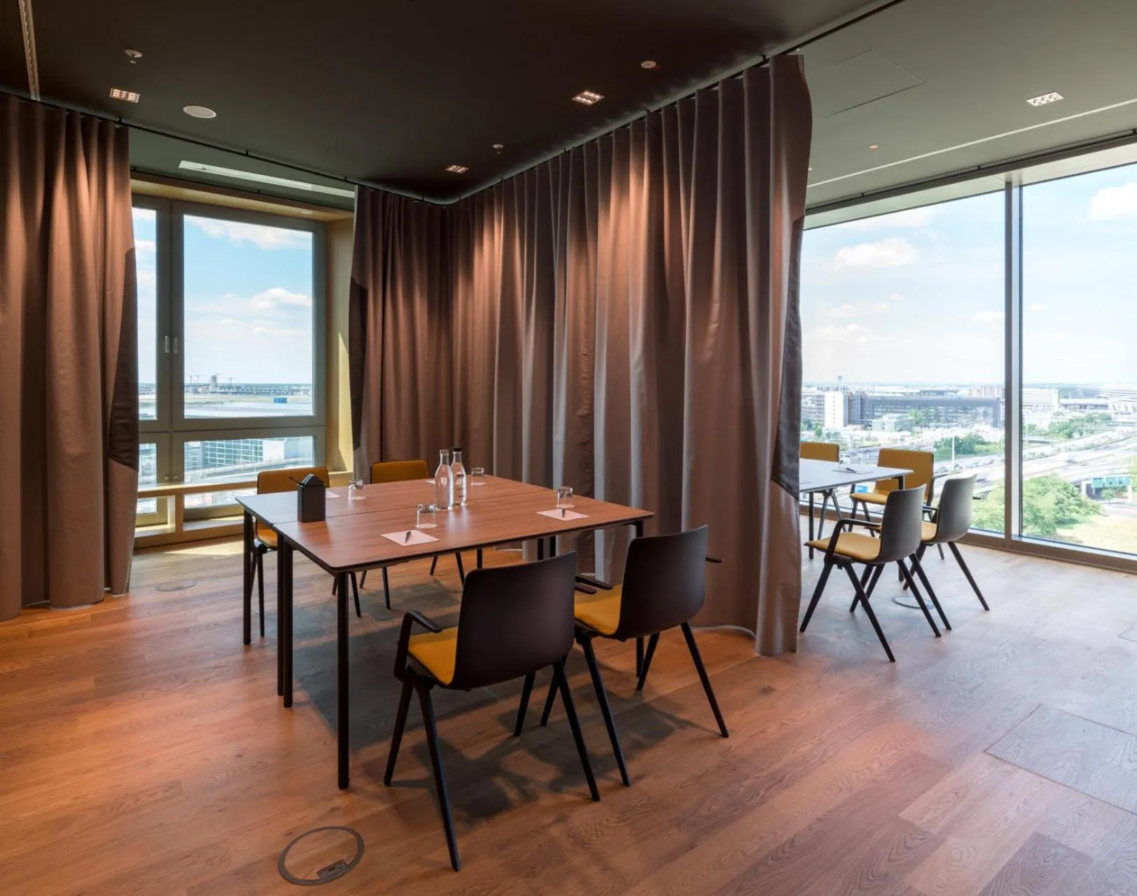 Business facilities in b'mine Hotel Frankfurt Airport