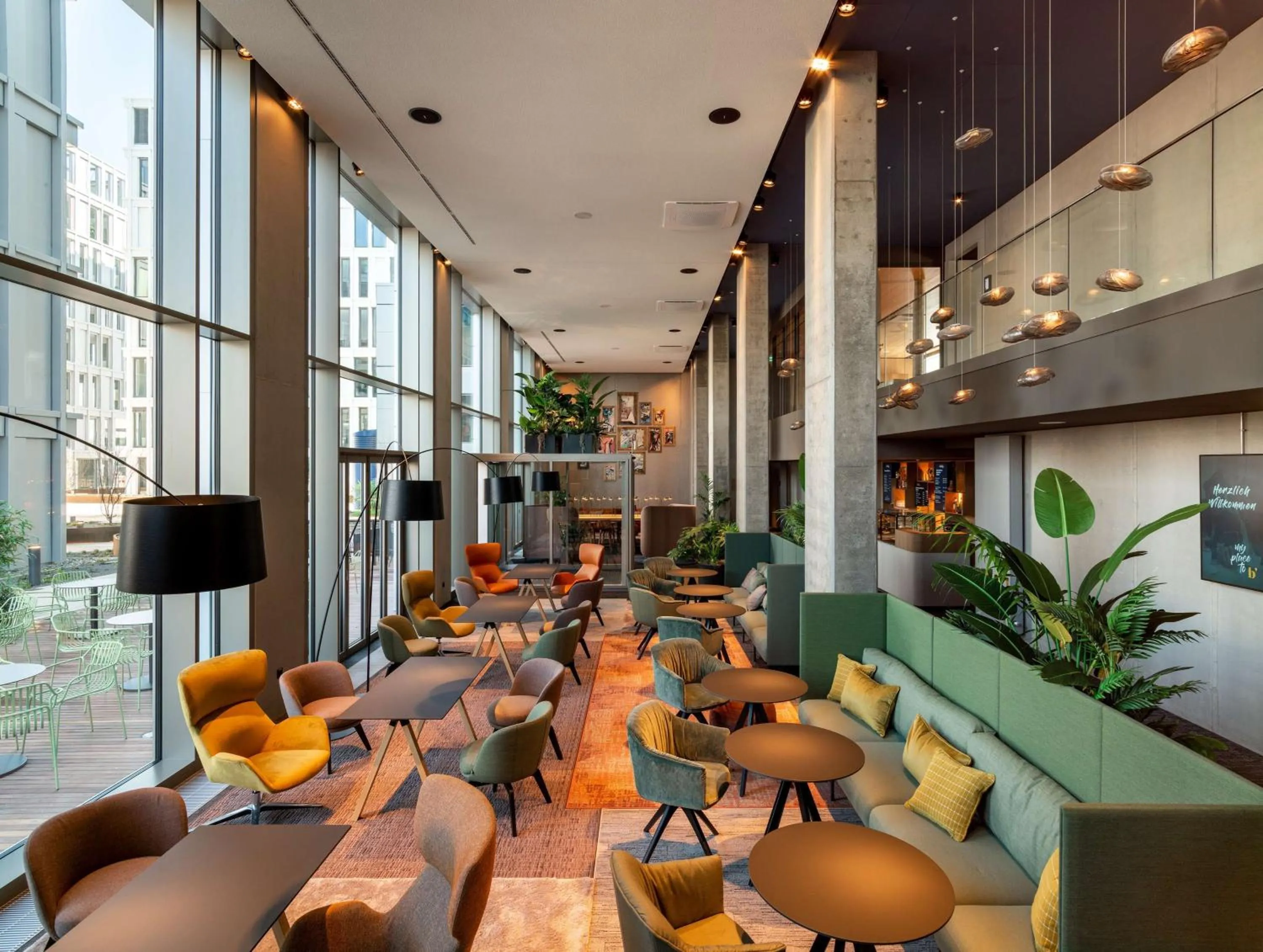 Lobby or reception in b'mine Hotel Frankfurt Airport