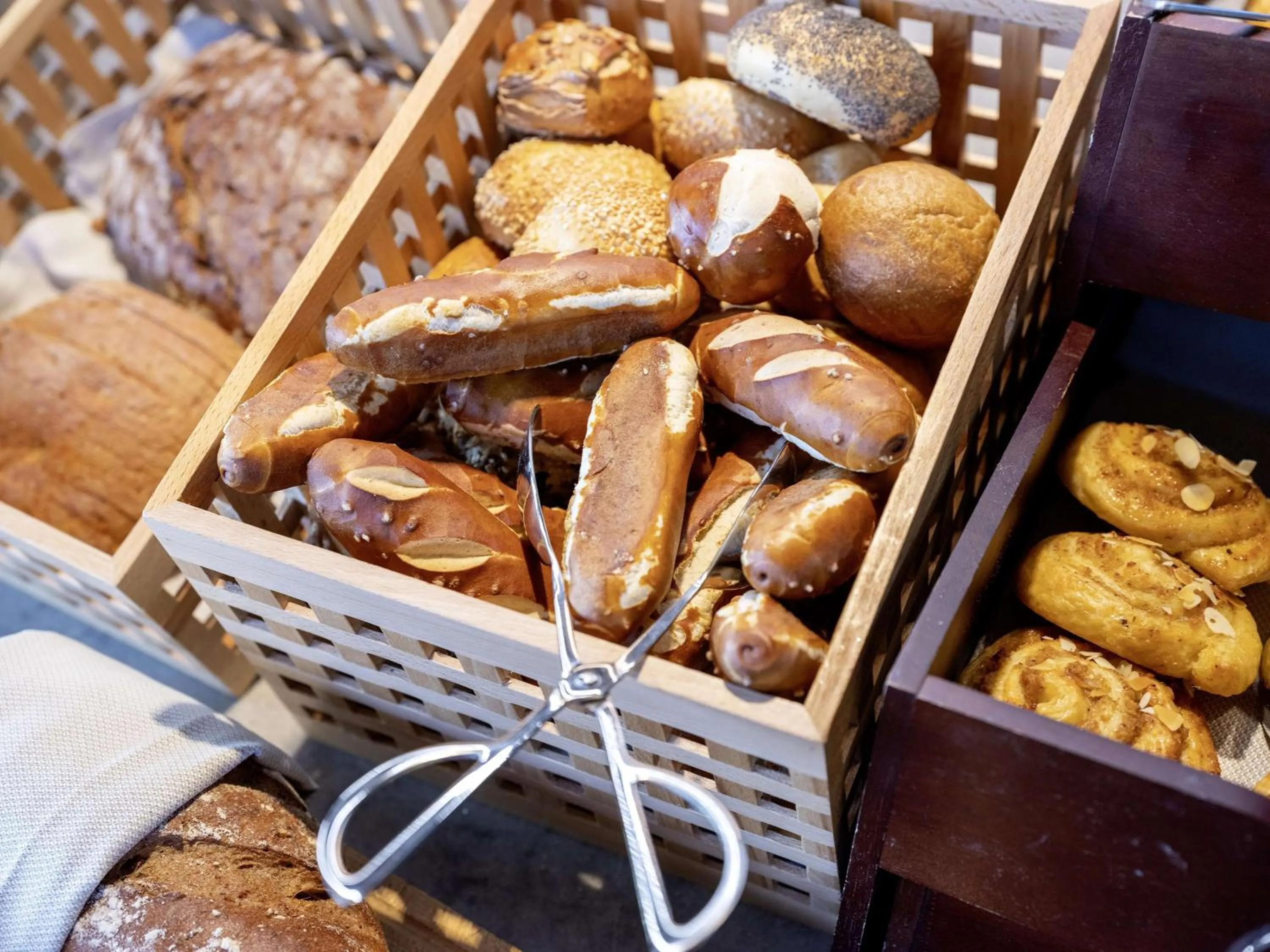 Food and drinks in b'mine Hotel Frankfurt Airport